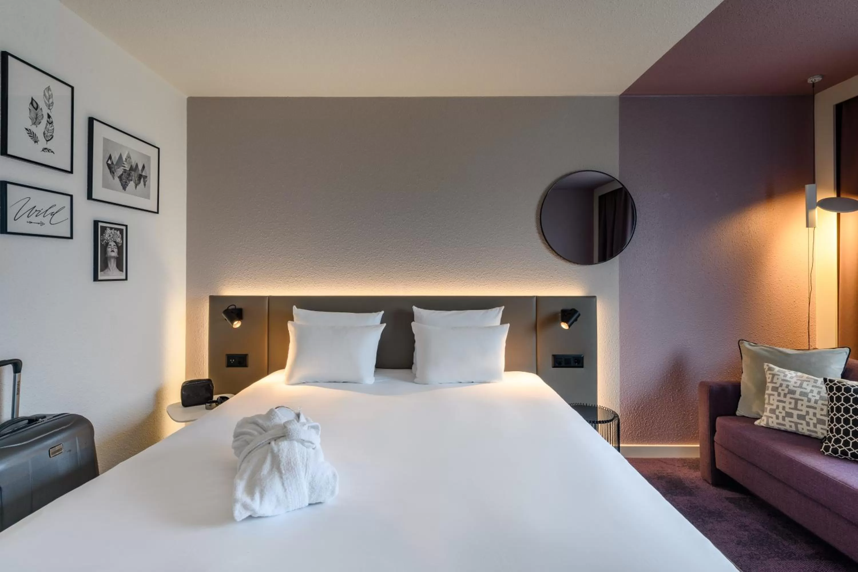 Bed in Novotel Zurich City West