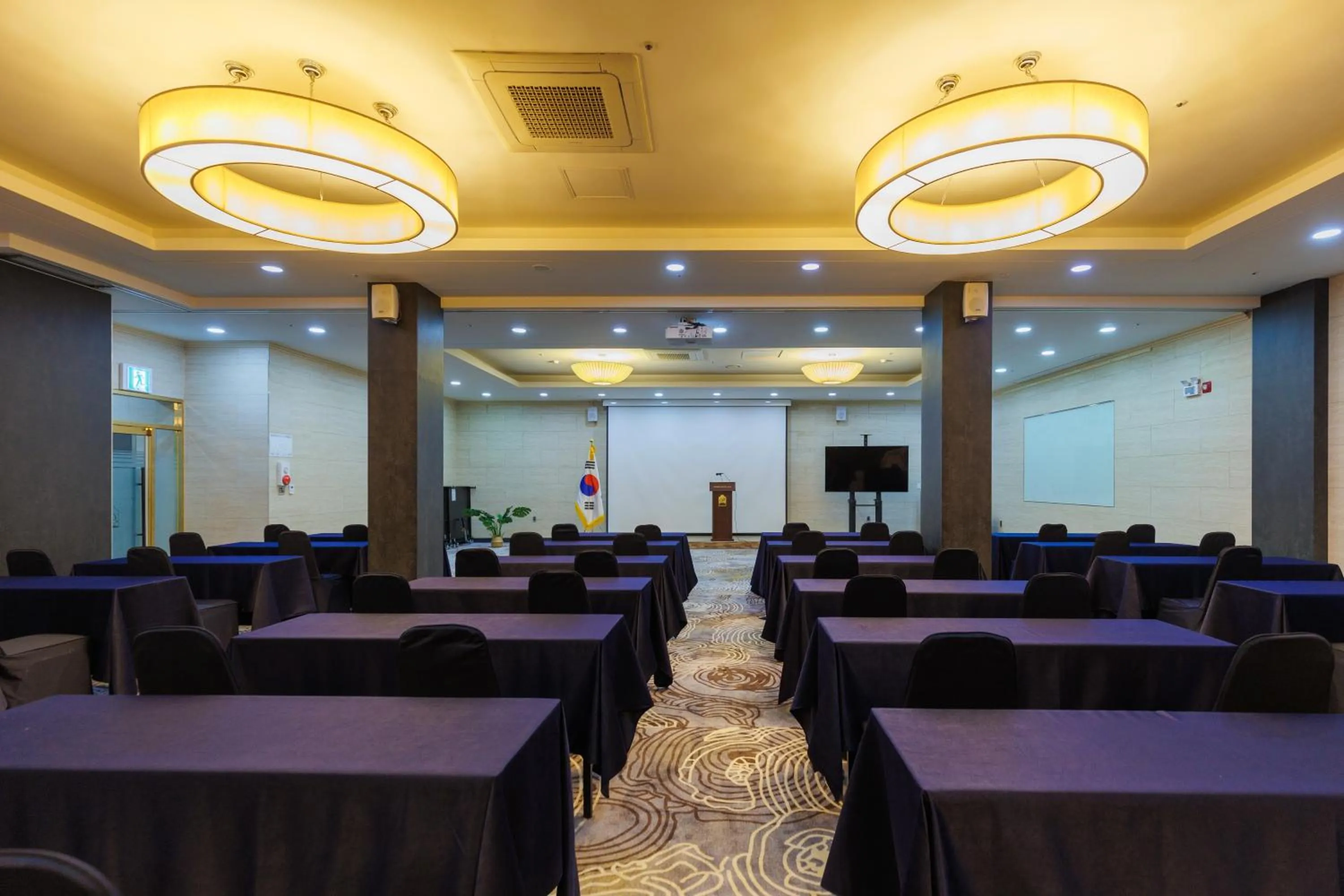 Banquet/Function facilities in Benikea Hotel Jeju