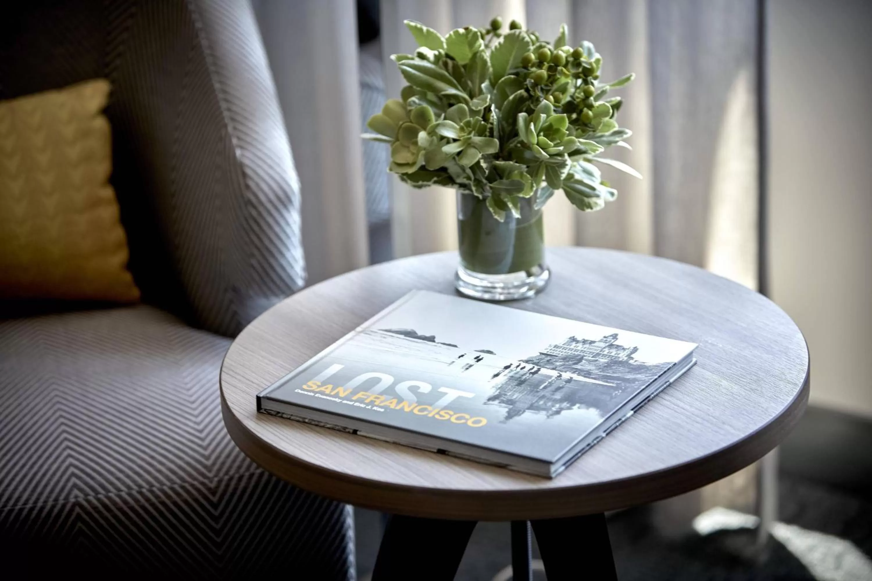 Junior Suite with King Bed in San Francisco Marriott Fisherman's Wharf