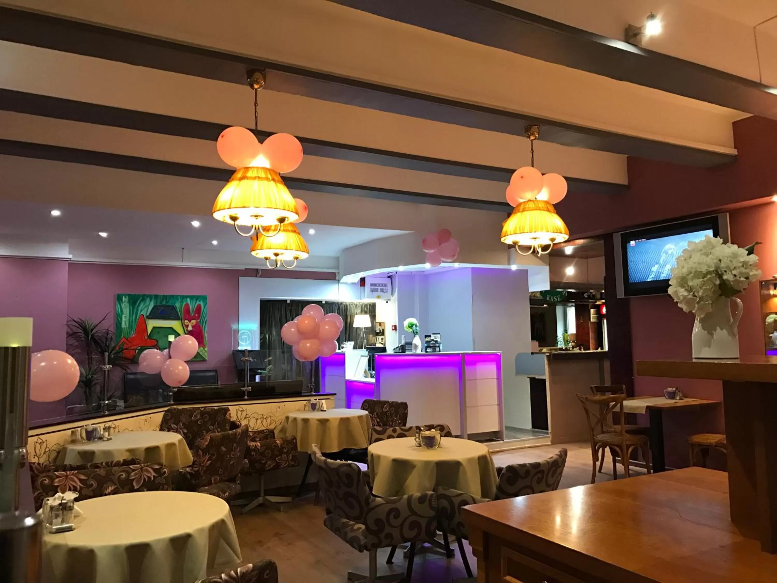 Restaurant/places to eat in A1 Hotel Riga City Center