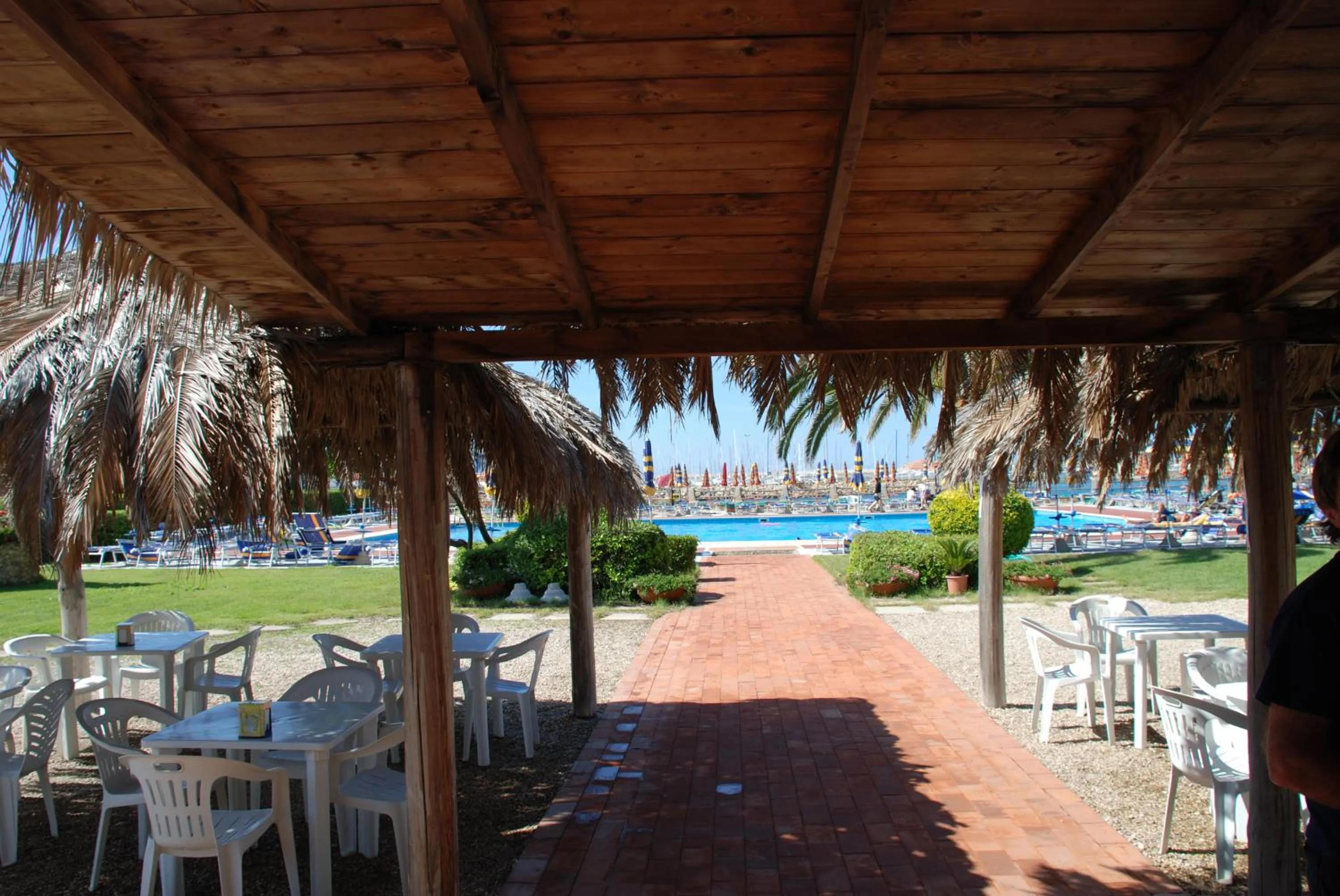 Patio in Hotel Baia Del Sole