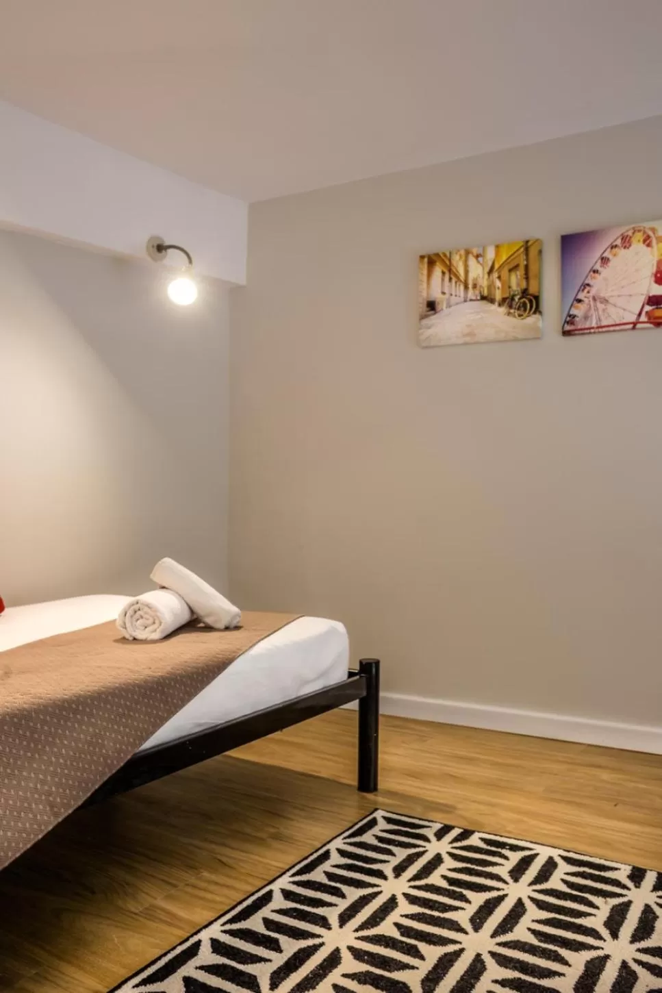 Seating area, Bed in Injoy Lofts Ipanema