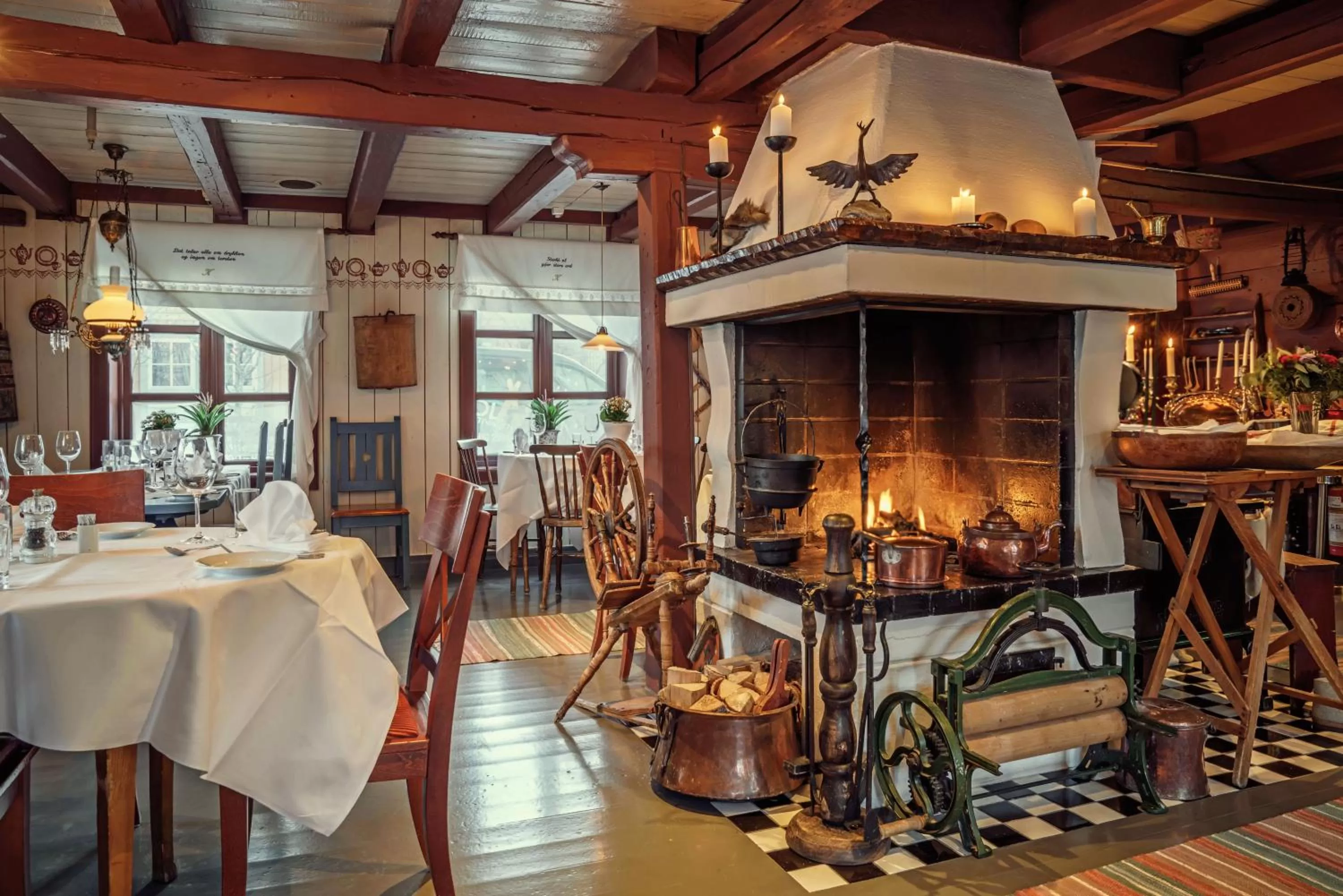 Restaurant/places to eat in Anker Brygge