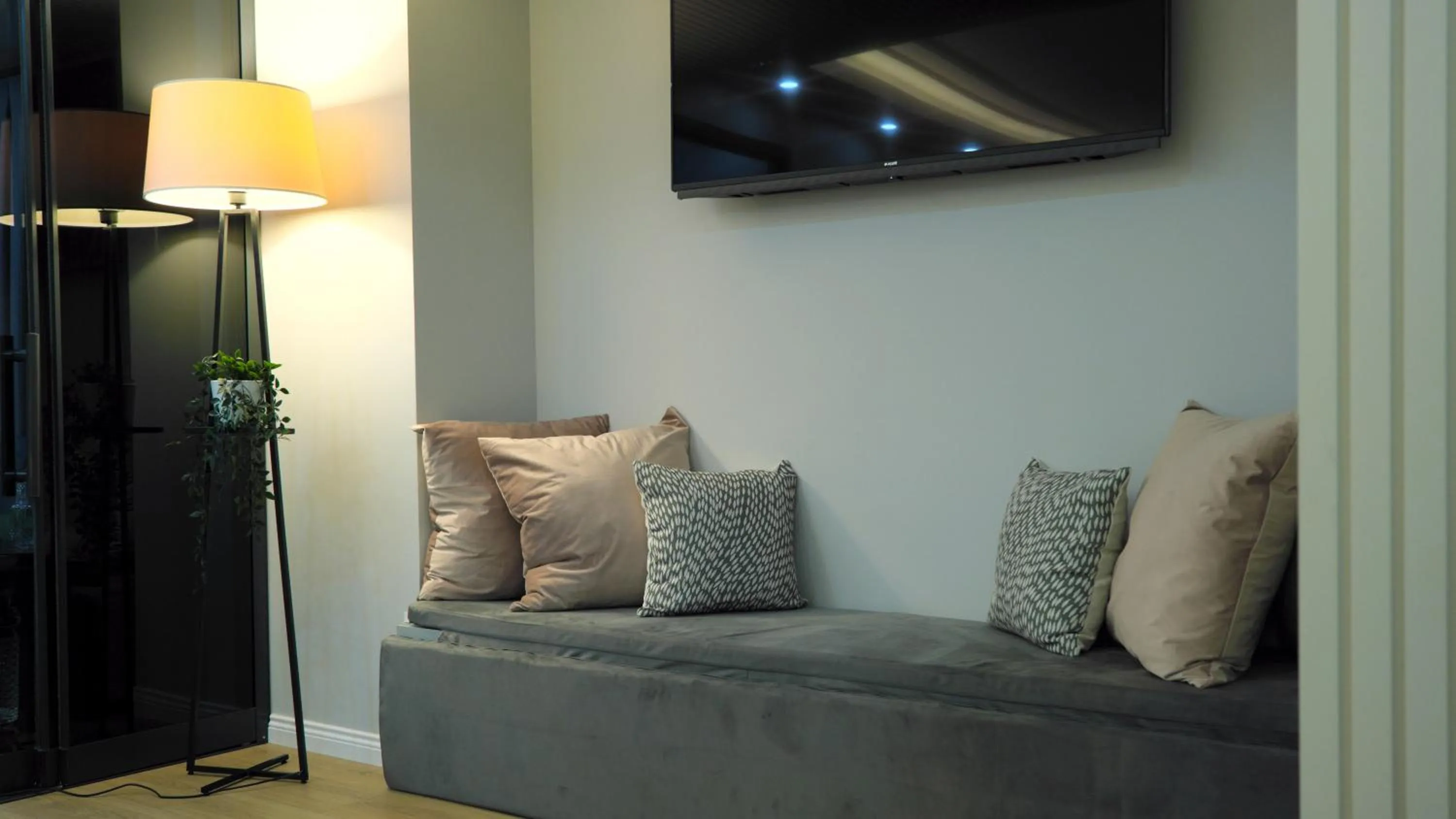 TV and multimedia in MyKent Hotel