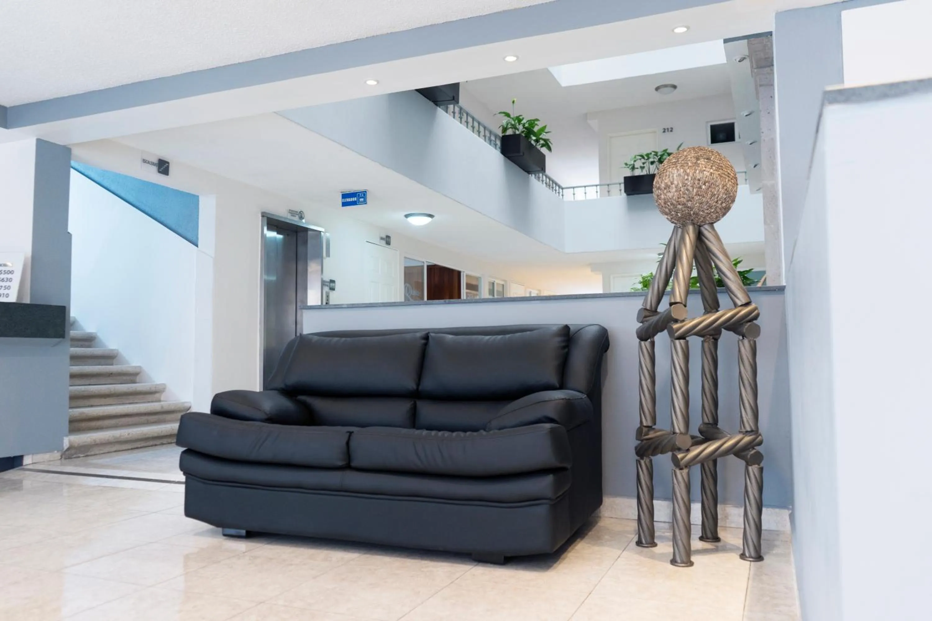 Lobby or reception in Hotel Qualitel Plus