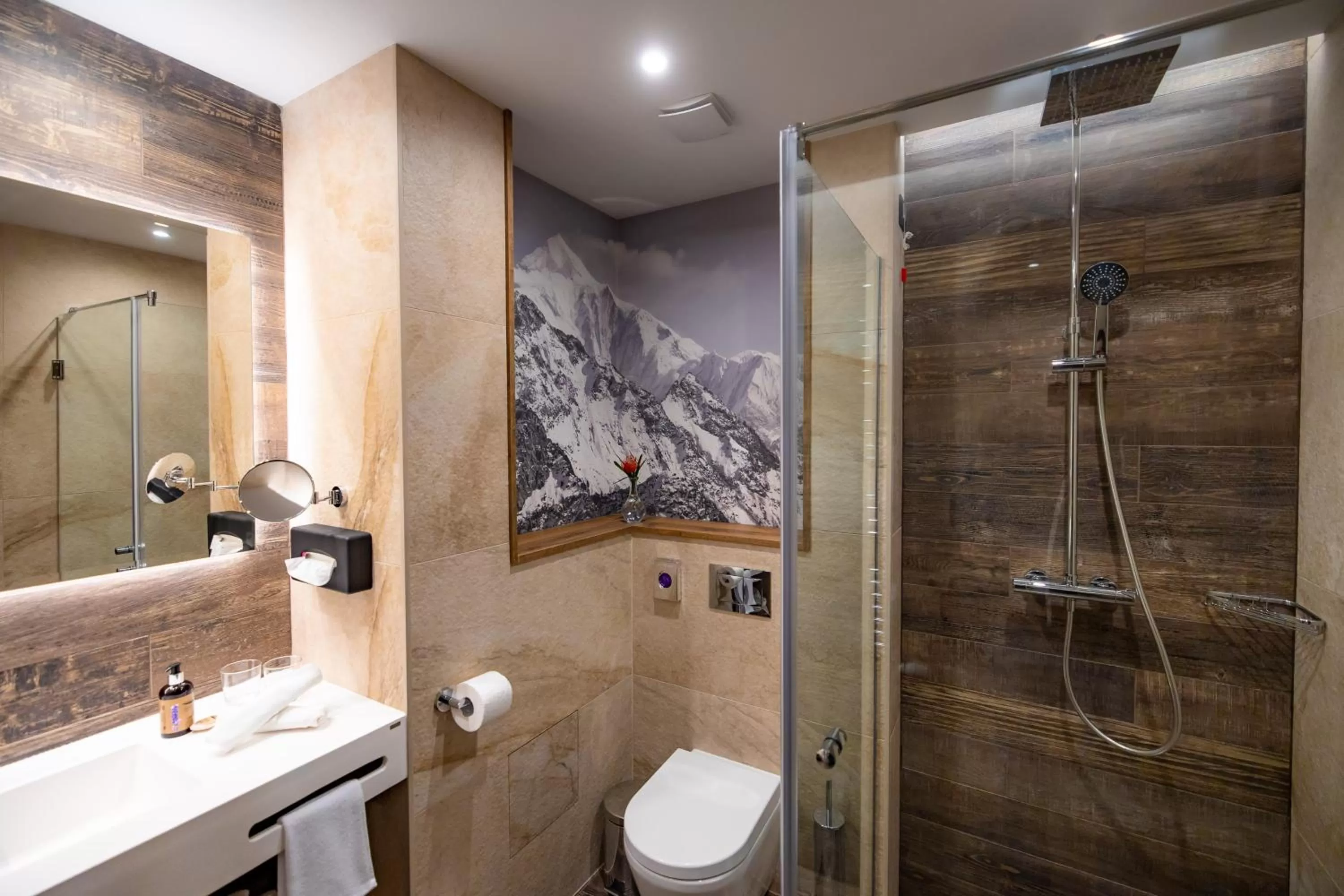 Bathroom in Hotel Belmont & Spa