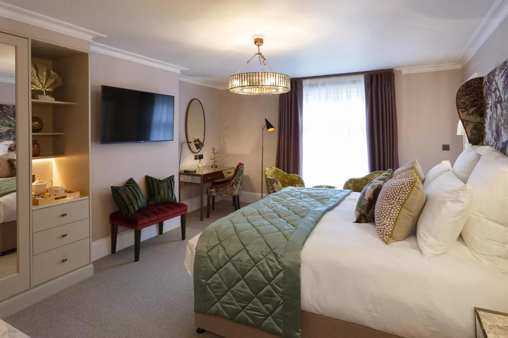 Bedroom, Bed in Gonville Hotel