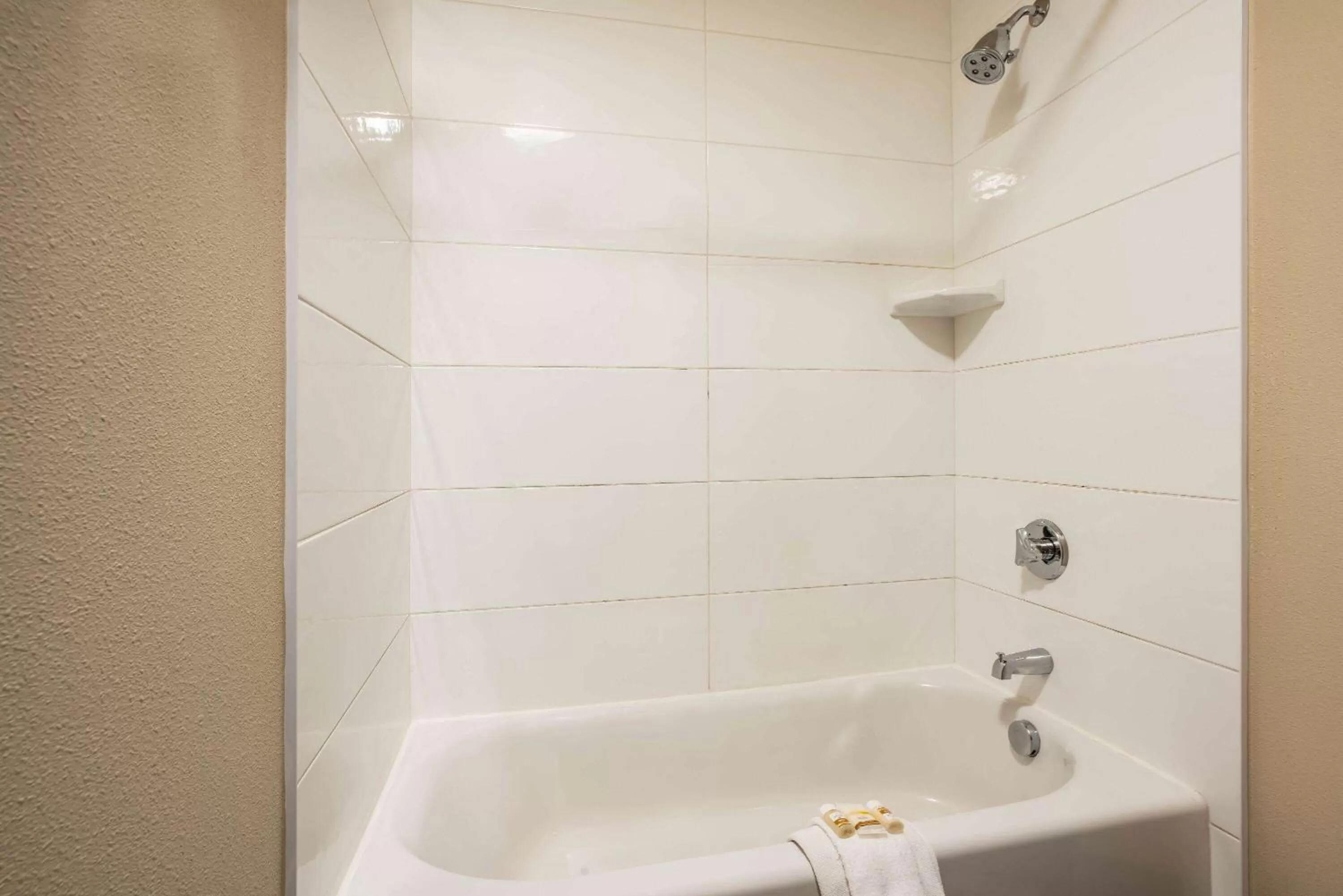 Bathroom in La Quinta by Wyndham Eugene