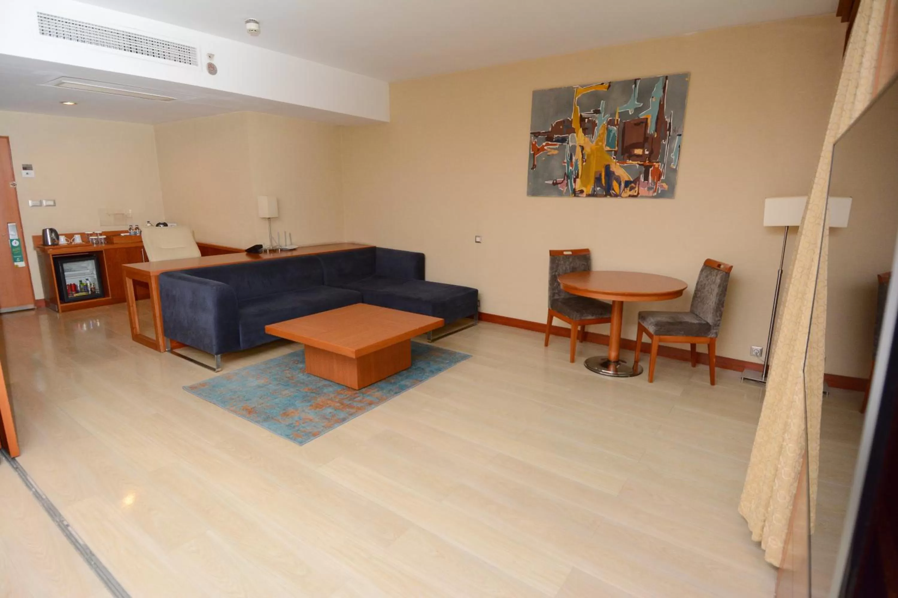 Living room in Holiday Inn Istanbul City by IHG