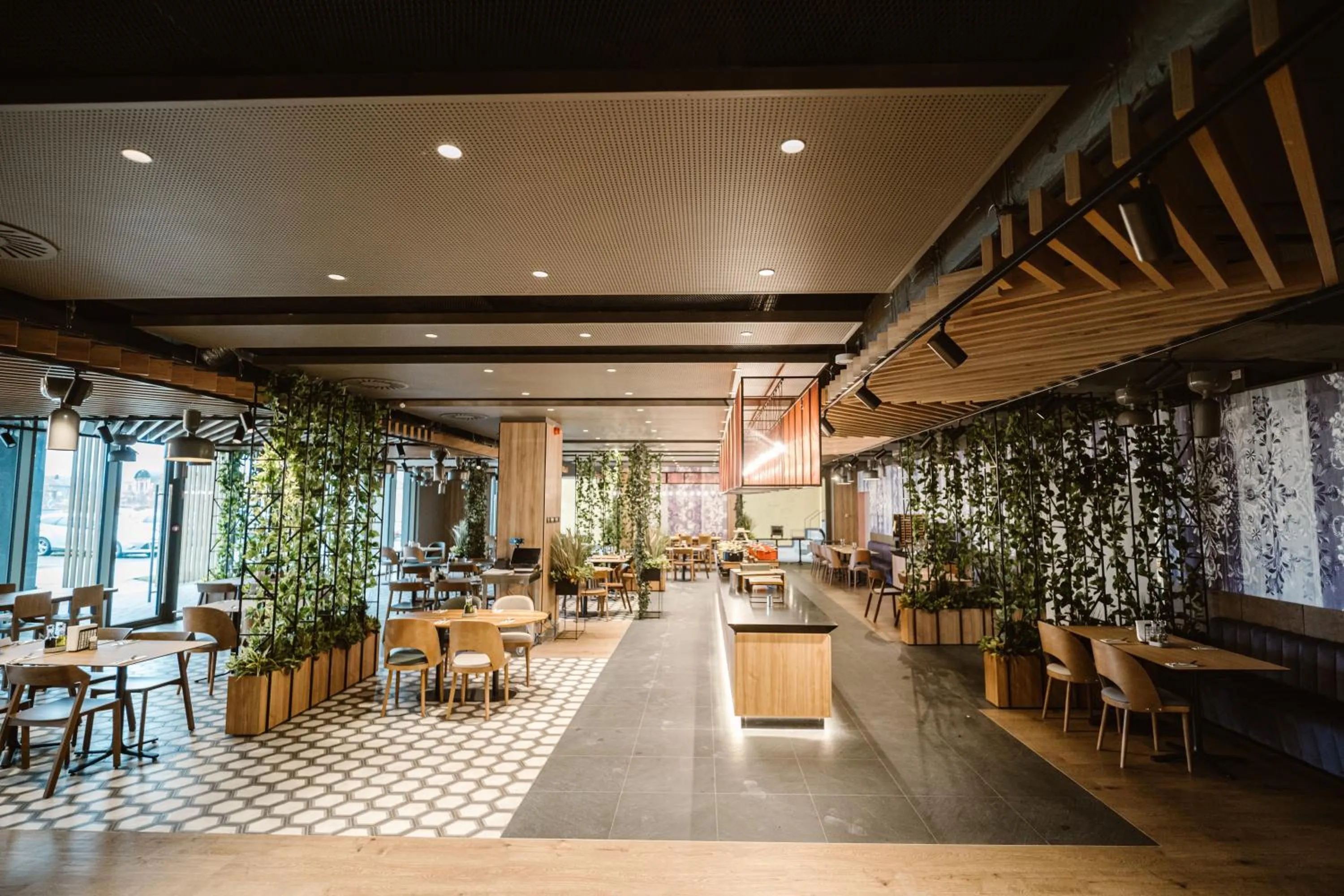 Restaurant/places to eat in Mercure Sibiu Arsenal