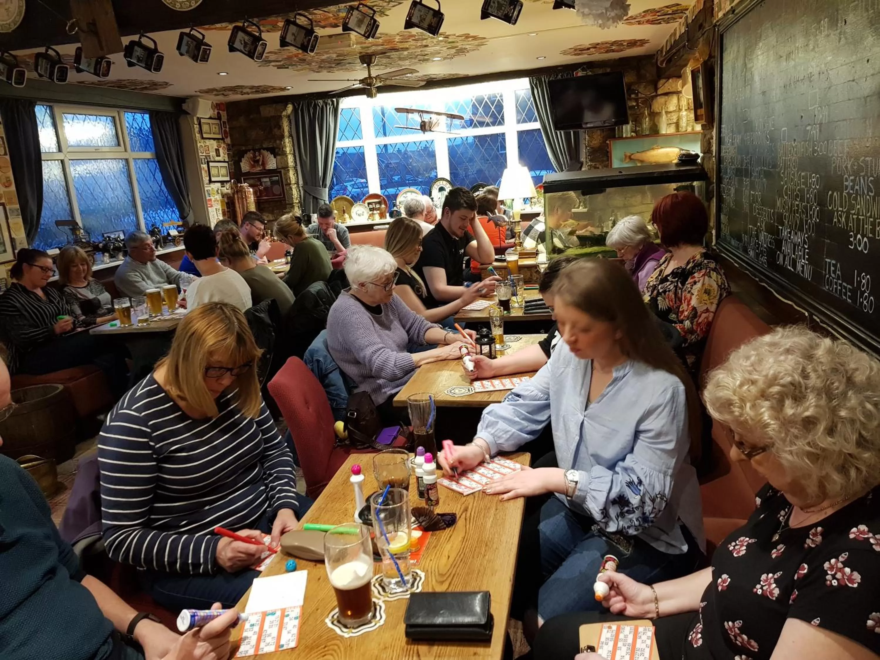 the jackdaw pub SELF CATERING STATIC CARAVAN free breakfast supplied