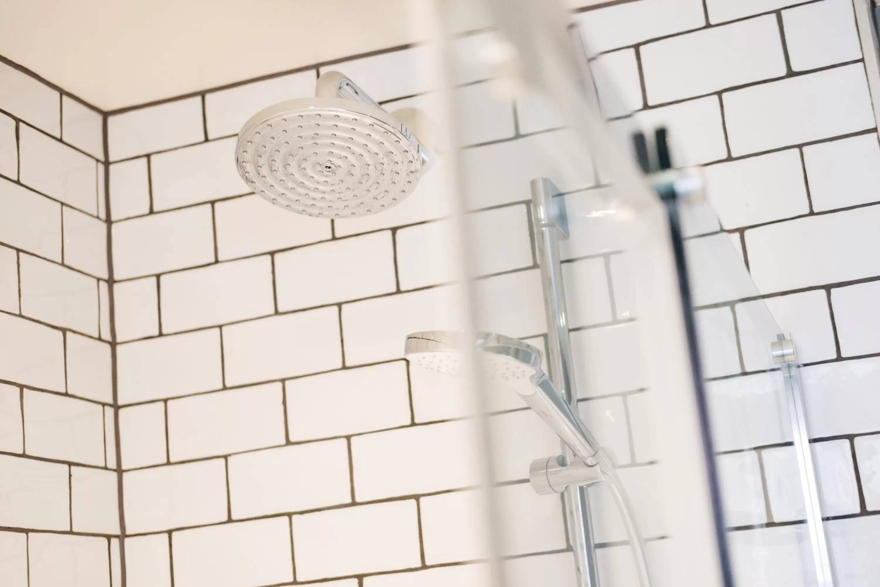 Shower in Wykeham Arms