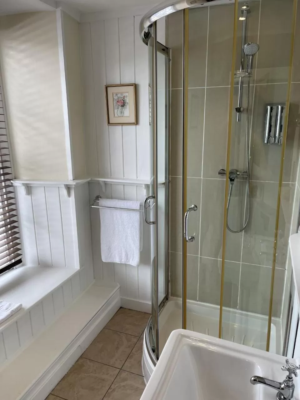 Shower in The Castle Hotel