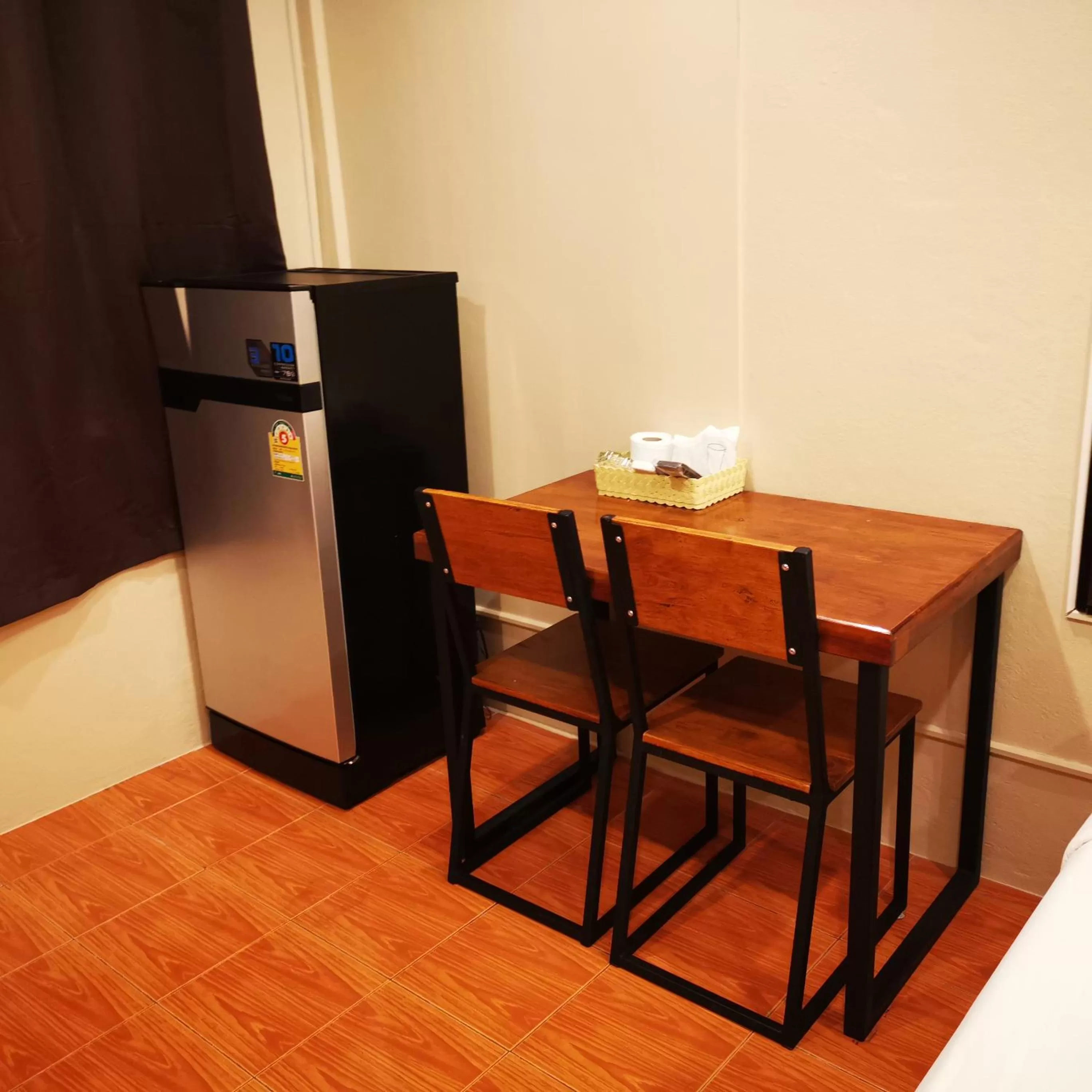 Dining area in KKinn South Pattaya