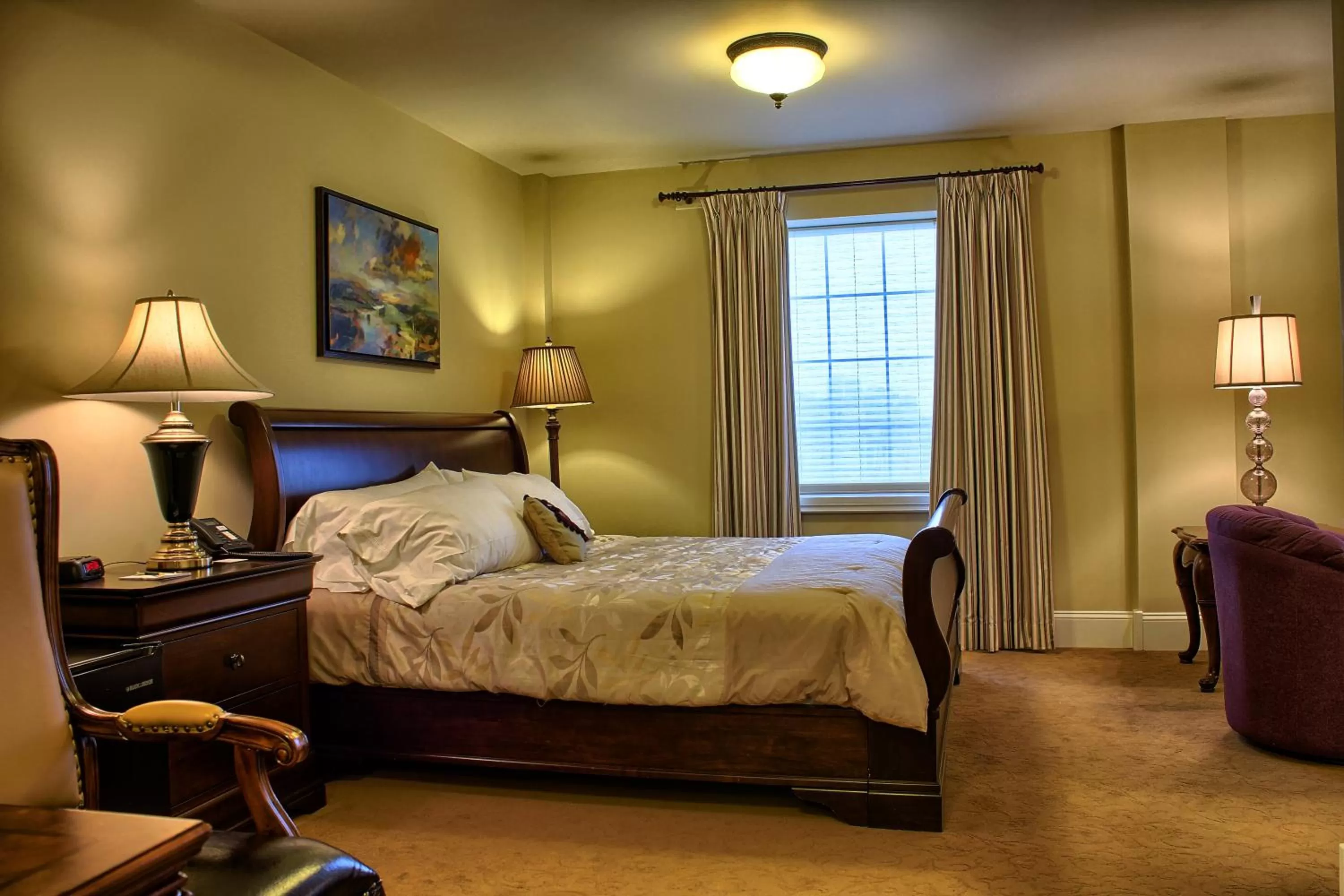 Bedroom, Bed in Grant Hall Hotel