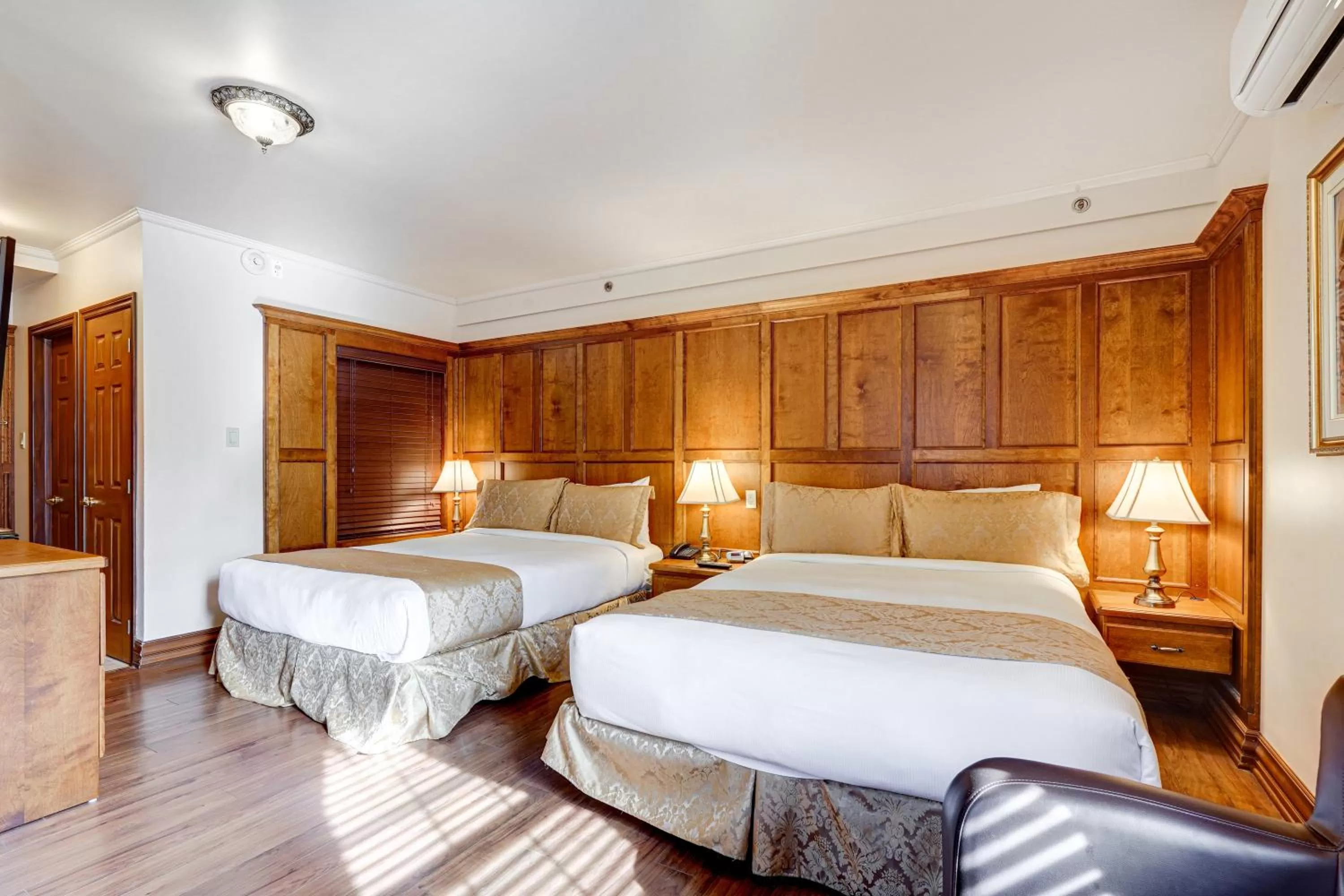 Bedroom, Bed in Le Grand Hôtel