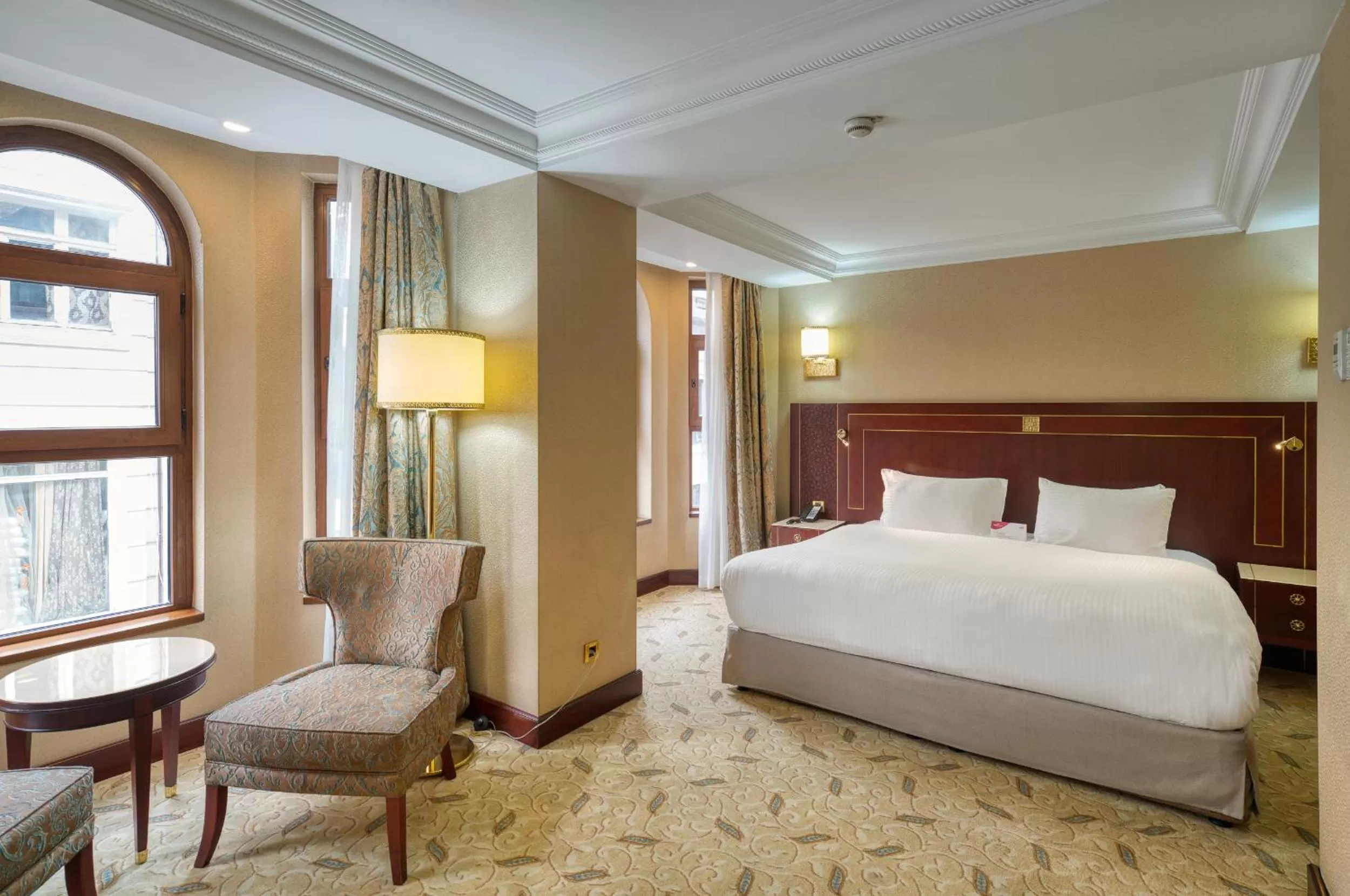 Bedroom, Bed in Crowne Plaza Istanbul - Old City by IHG
