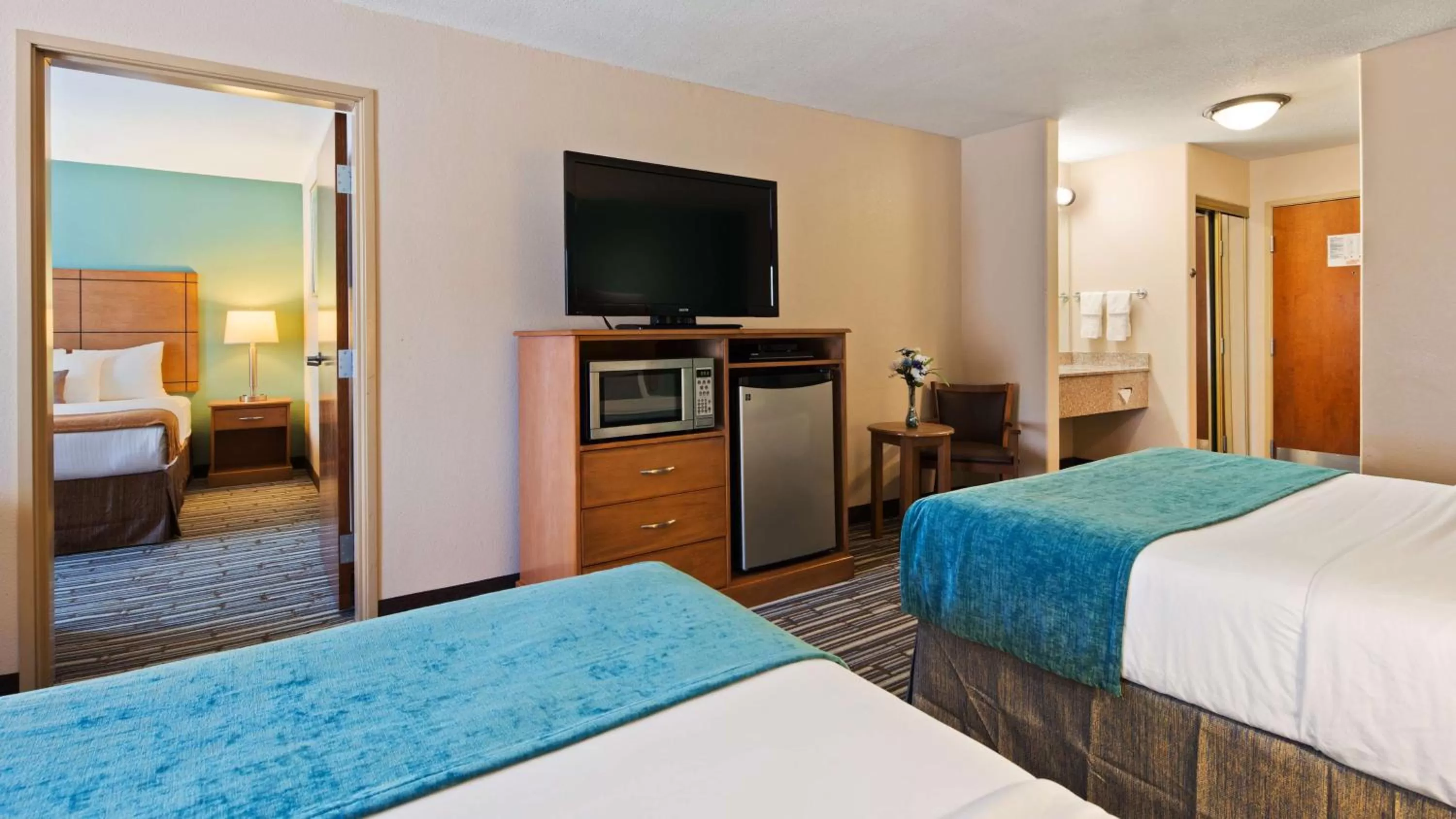 Photo of the whole room in Quality Inn Perryton