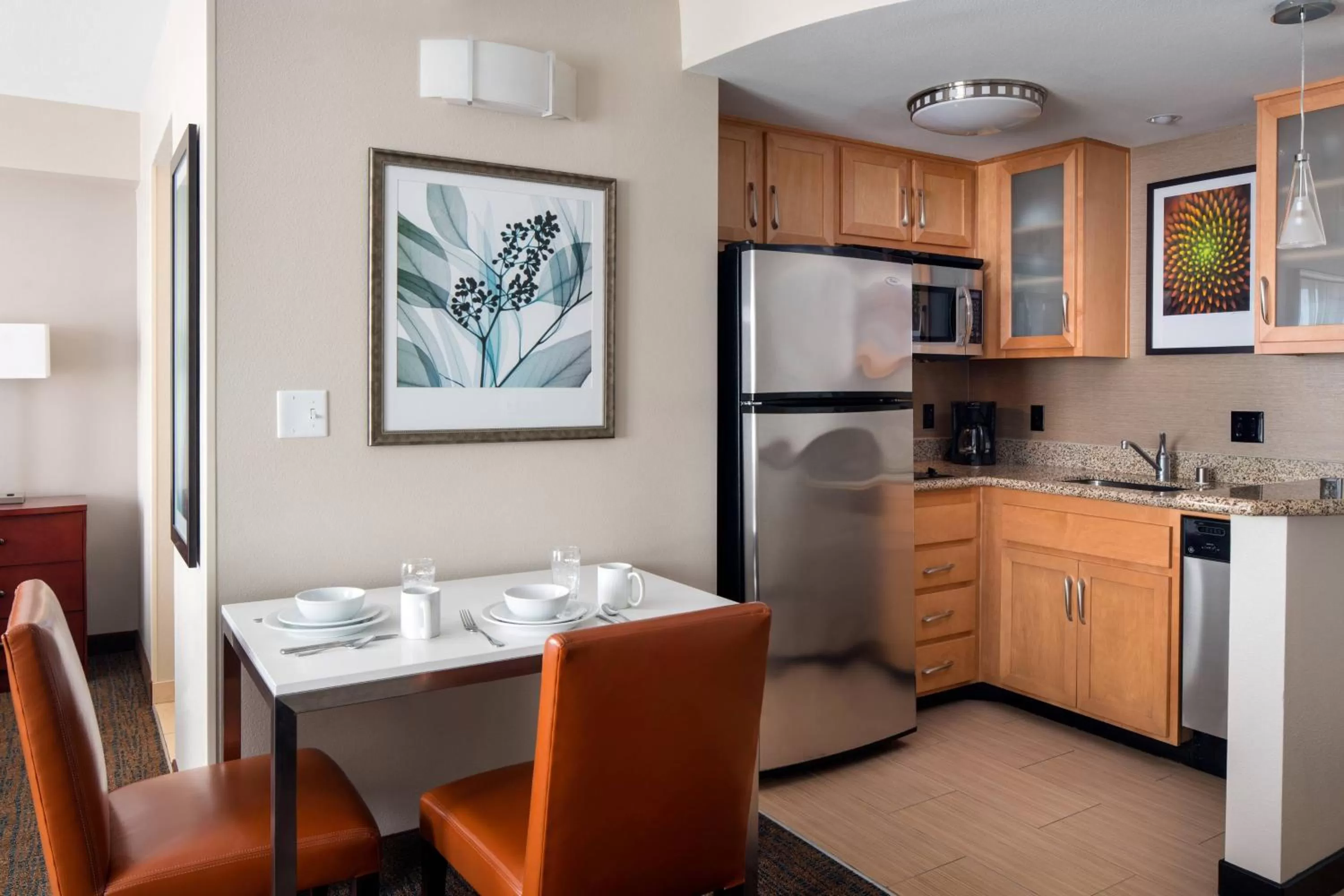 Kitchen or kitchenette in Residence Inn Long Beach Downtown