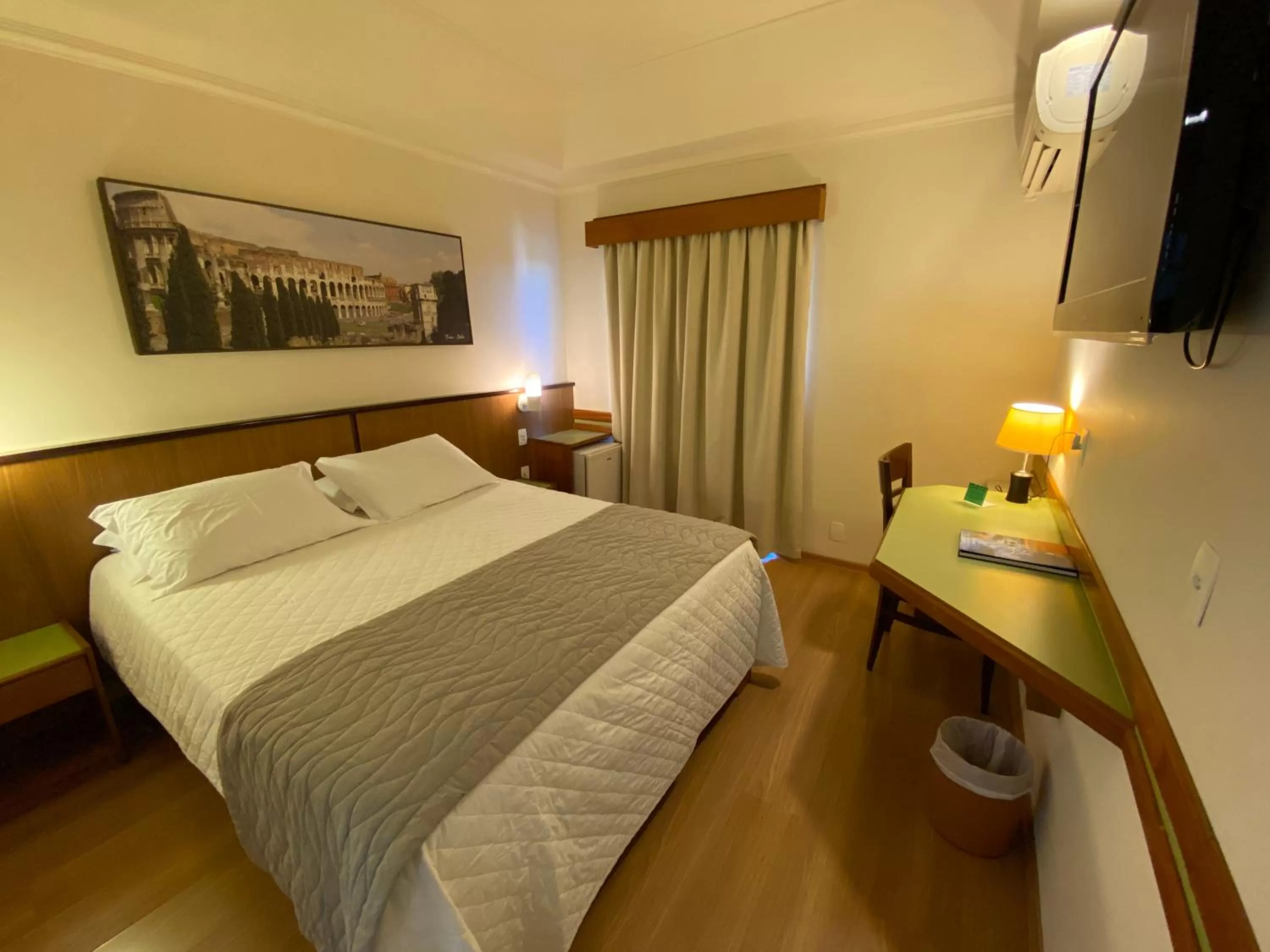 Bed in Hotel Bella Italia