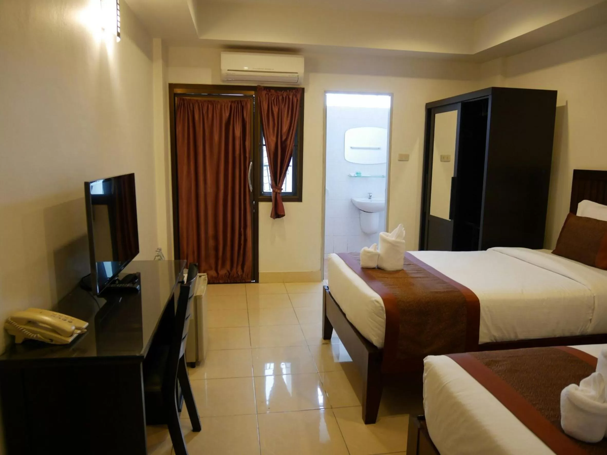 Bed in Top Hostel (Top Mansion)