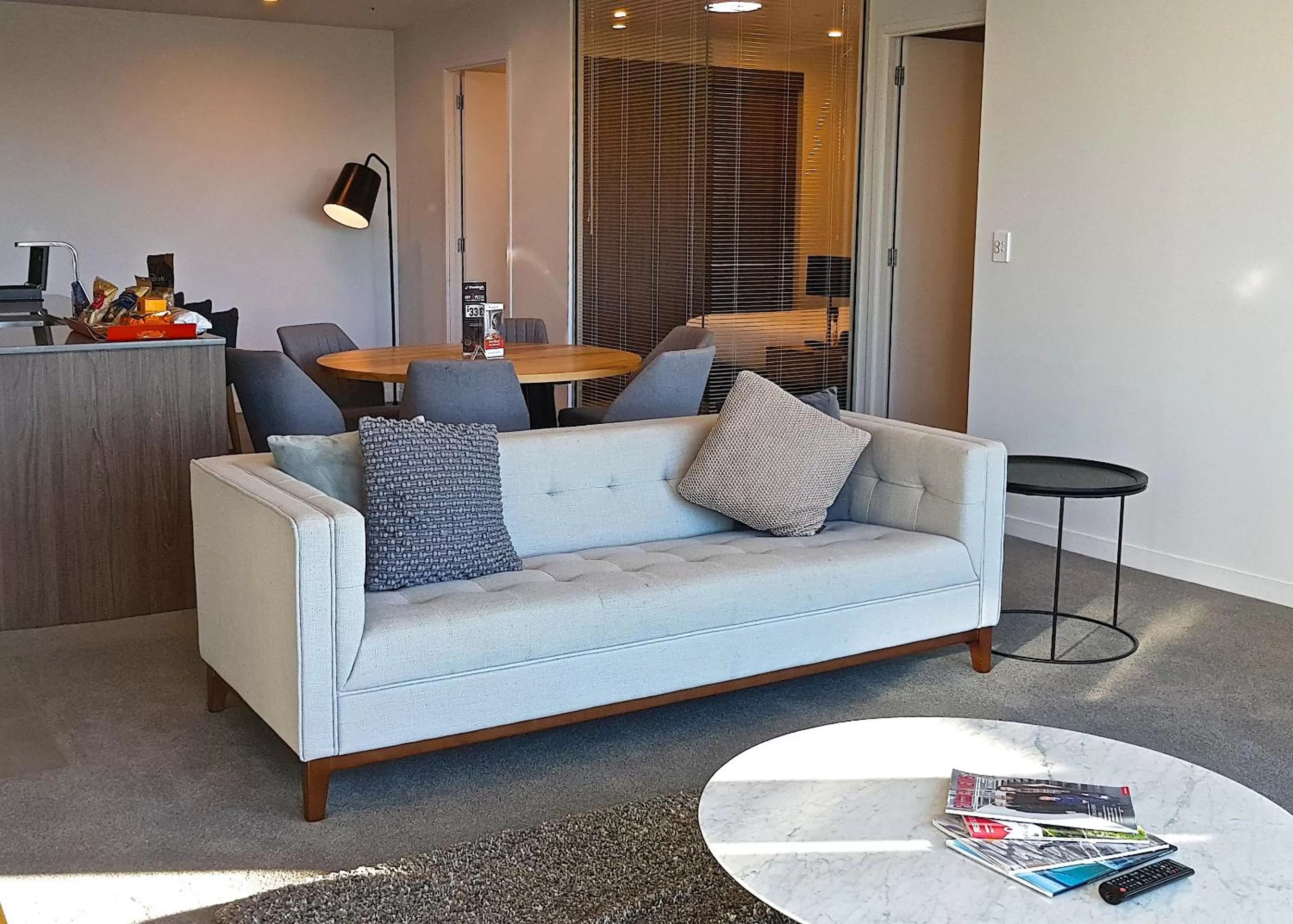 Living room in Swiss-Belsuites Victoria Park Auckland