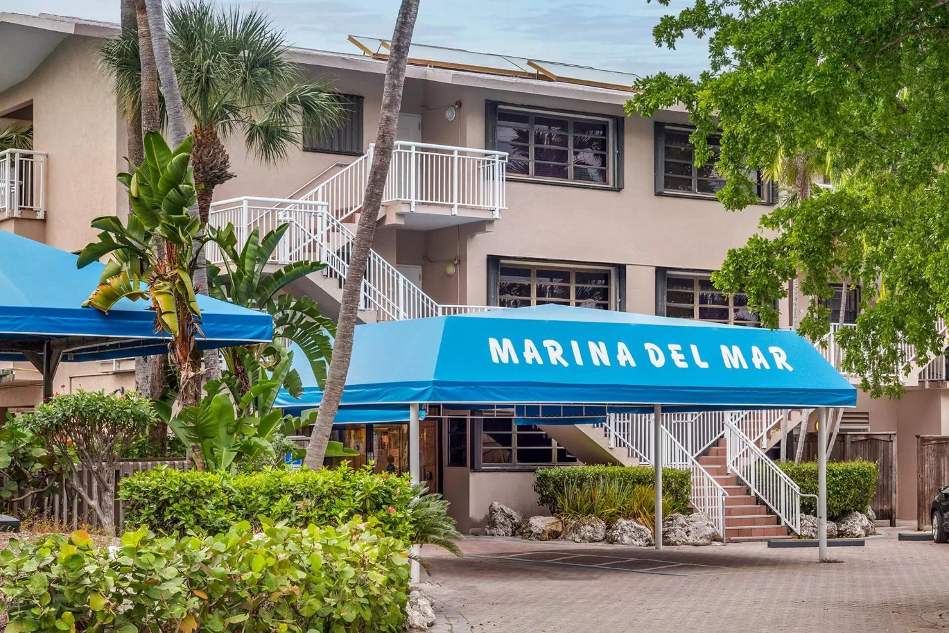 Facade/entrance in Marina Del Mar Resort and Marina