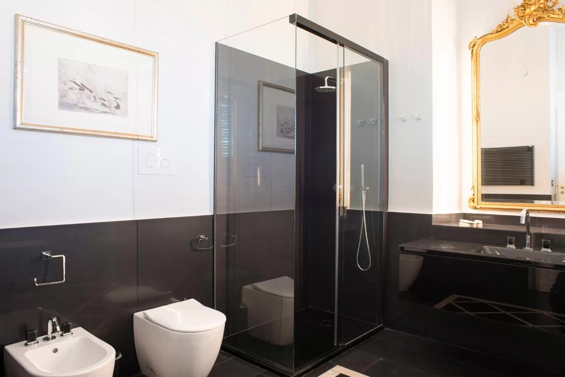 Shower in Vittoria - house of charme