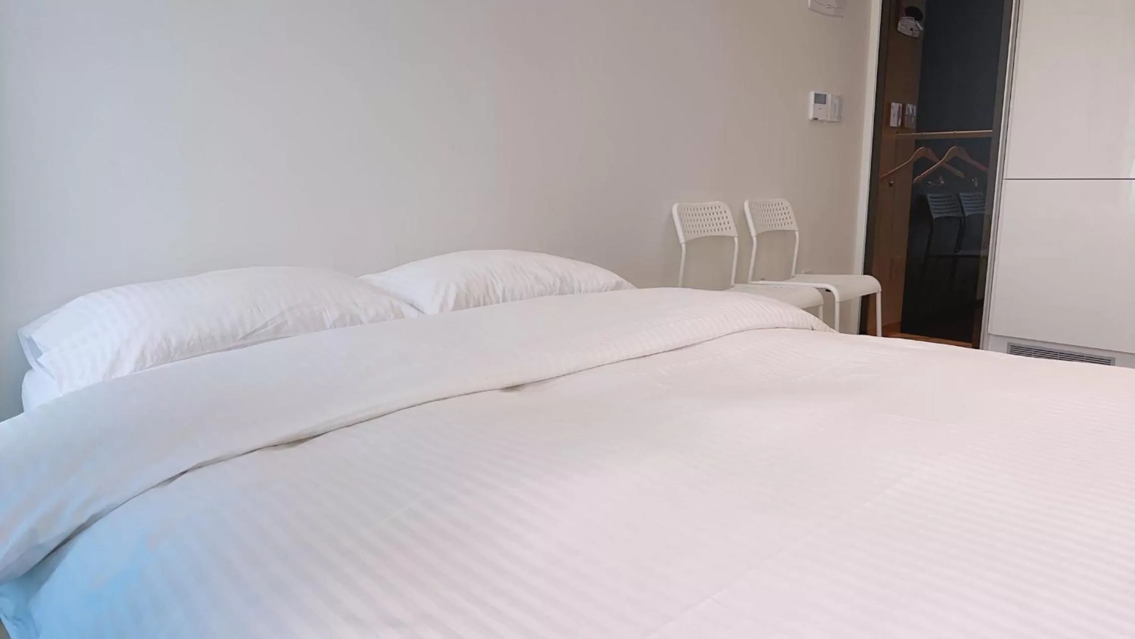 Bed in Shine Hotel Incheon Airport