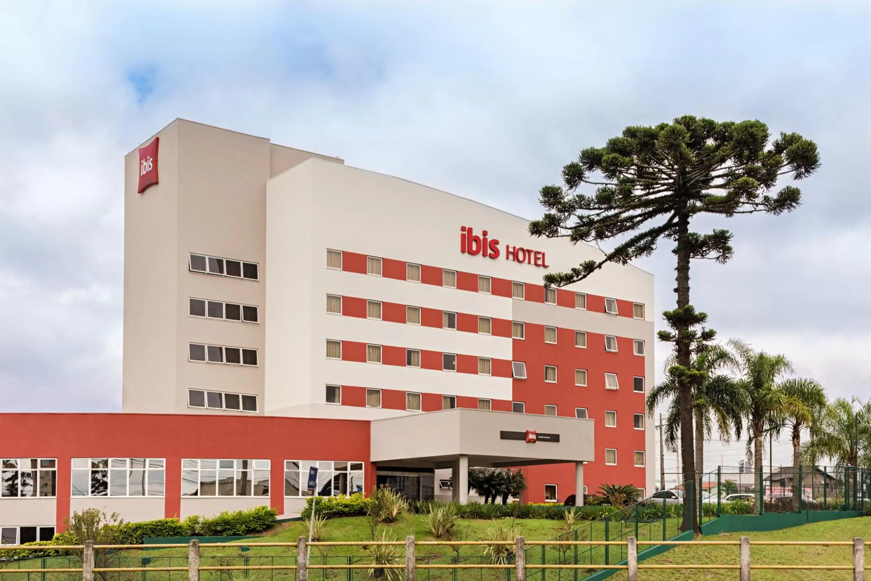 Property building in ibis Curitiba Aeroporto