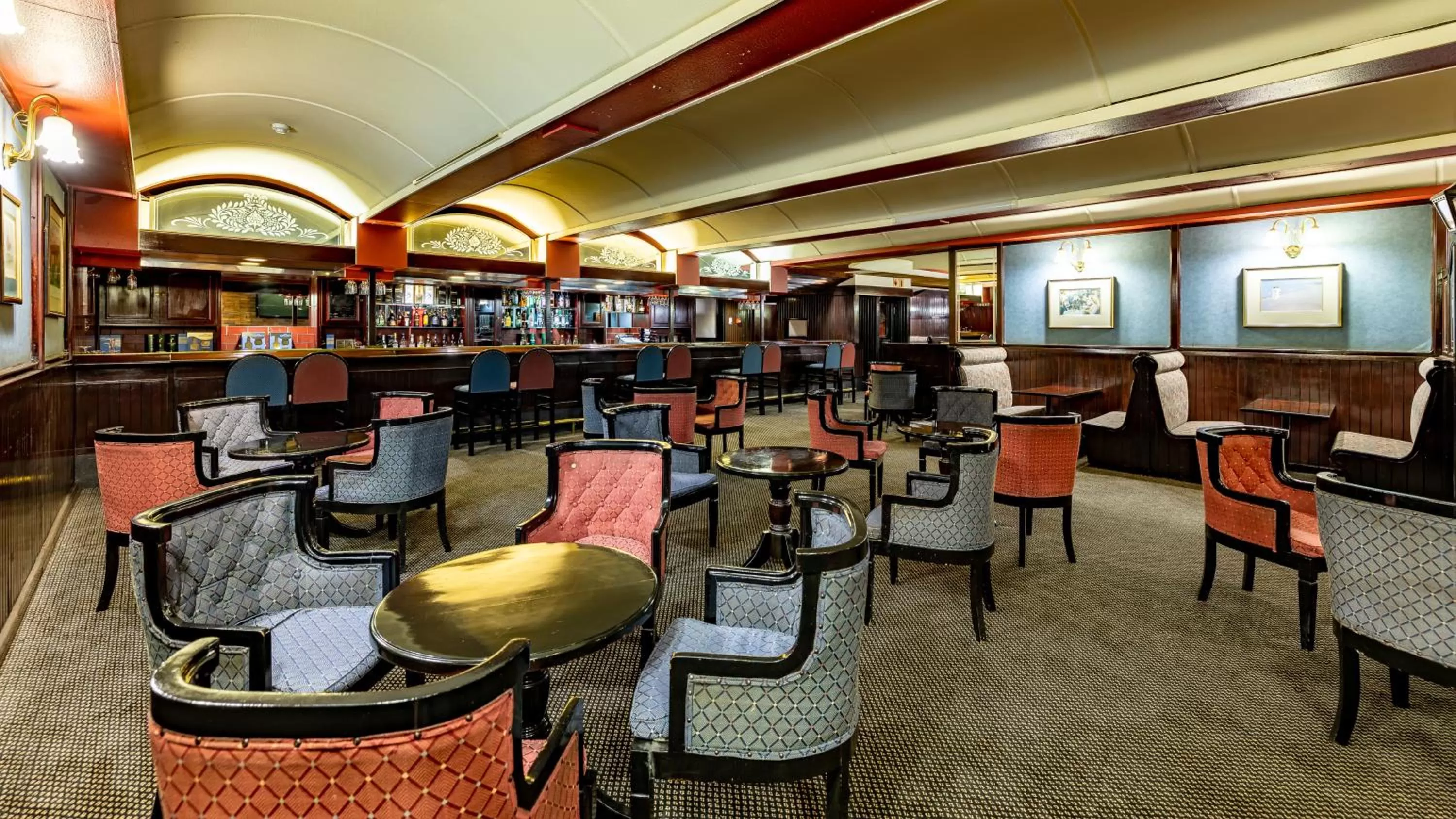 Lounge or bar in African Sky Newcastle Inn