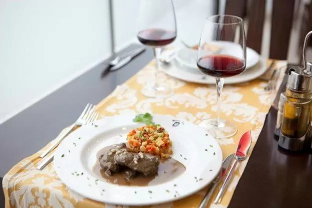 Restaurant/places to eat in Complejo 24H