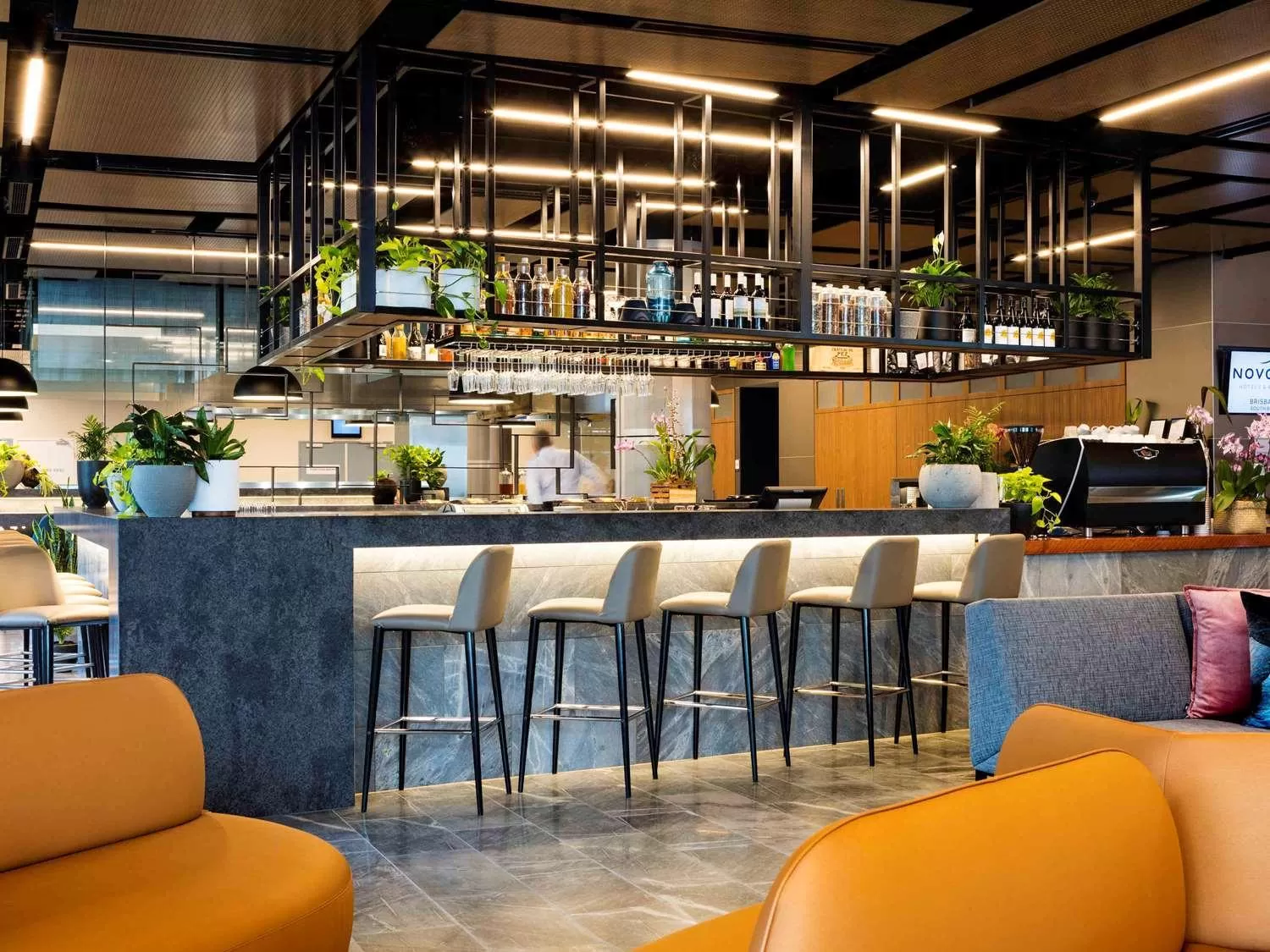 Lounge or bar in Novotel Brisbane South Bank