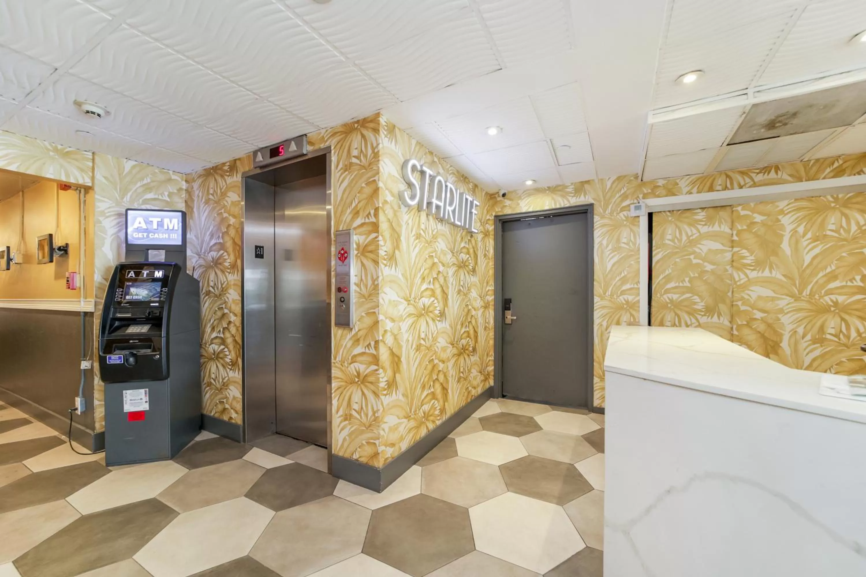 Lobby or reception in Starlite Hotel