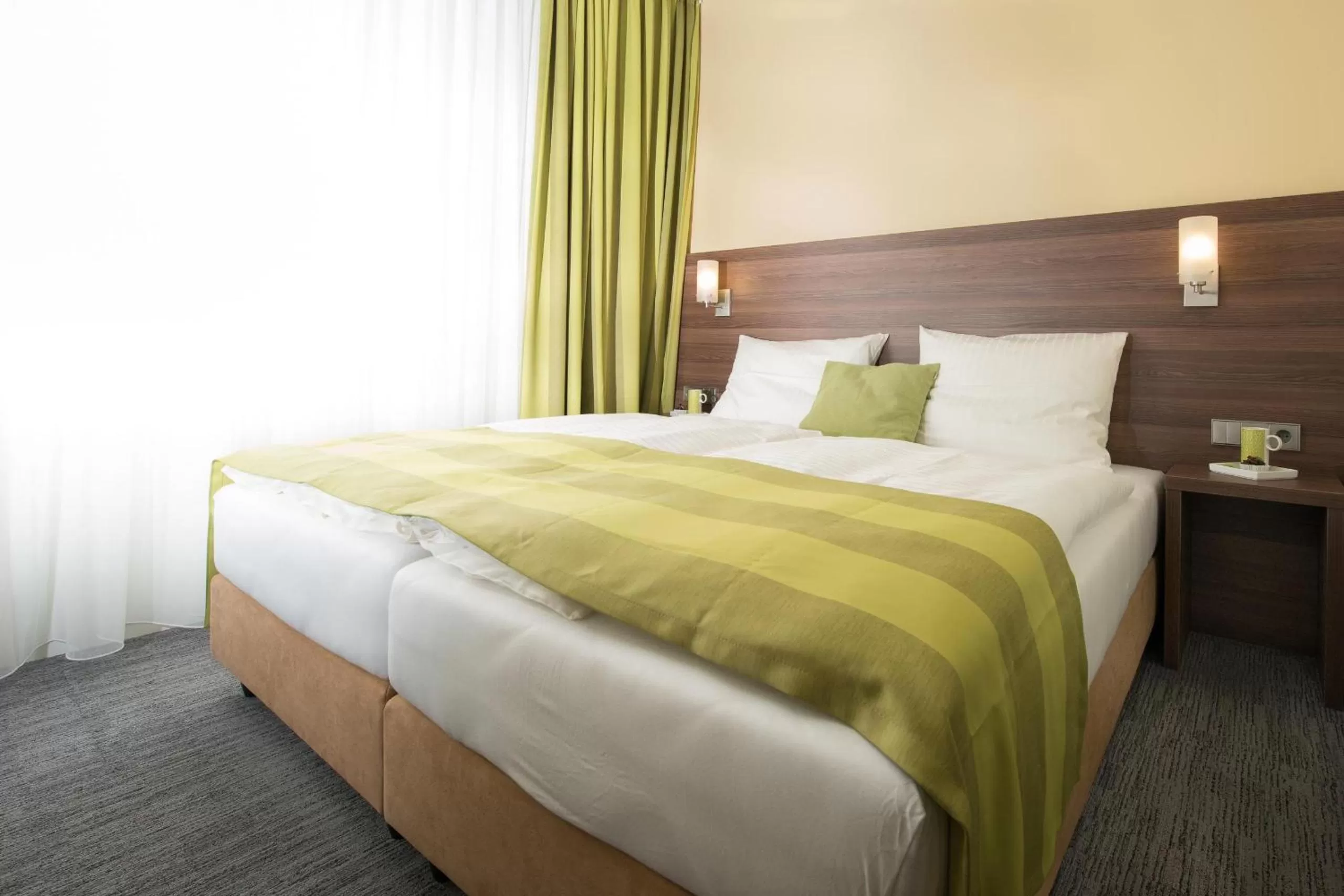 Photo of the whole room, Bed in Trip Inn Goethe Conference Hotel