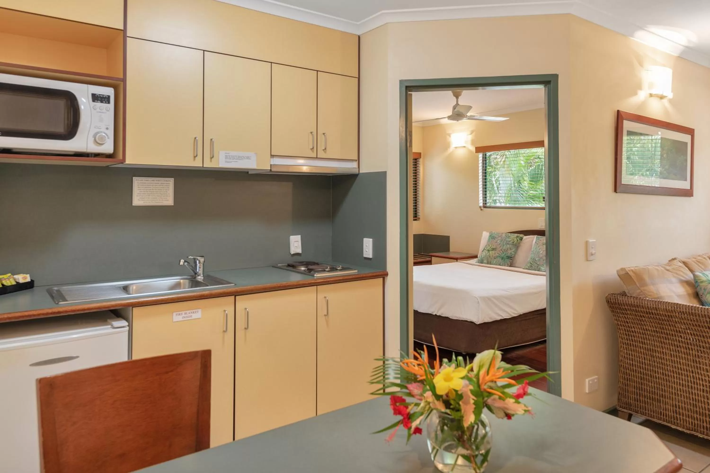 Kitchen or kitchenette in Bay Village Tropical Retreat & Apartments