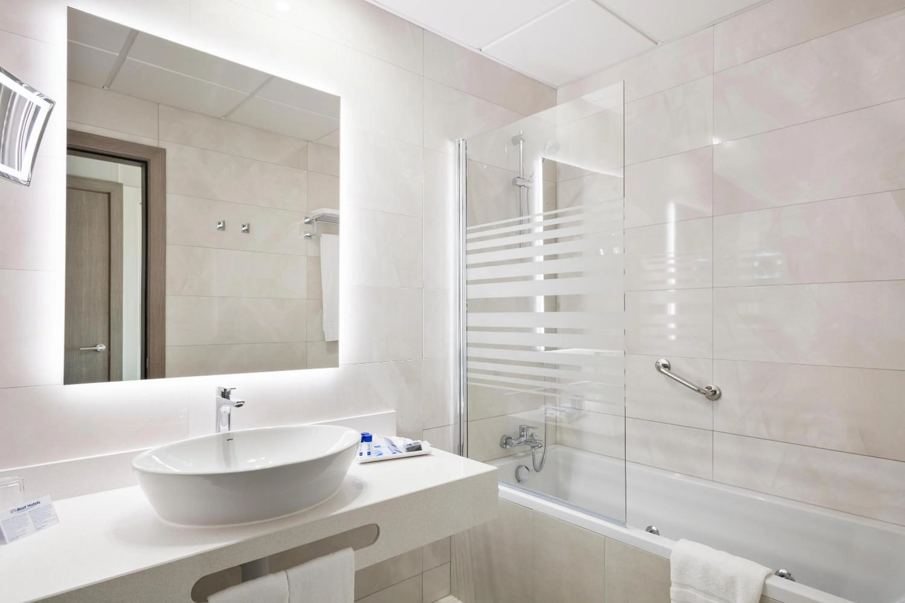 Bathroom in Hotel Best Costa Ballena