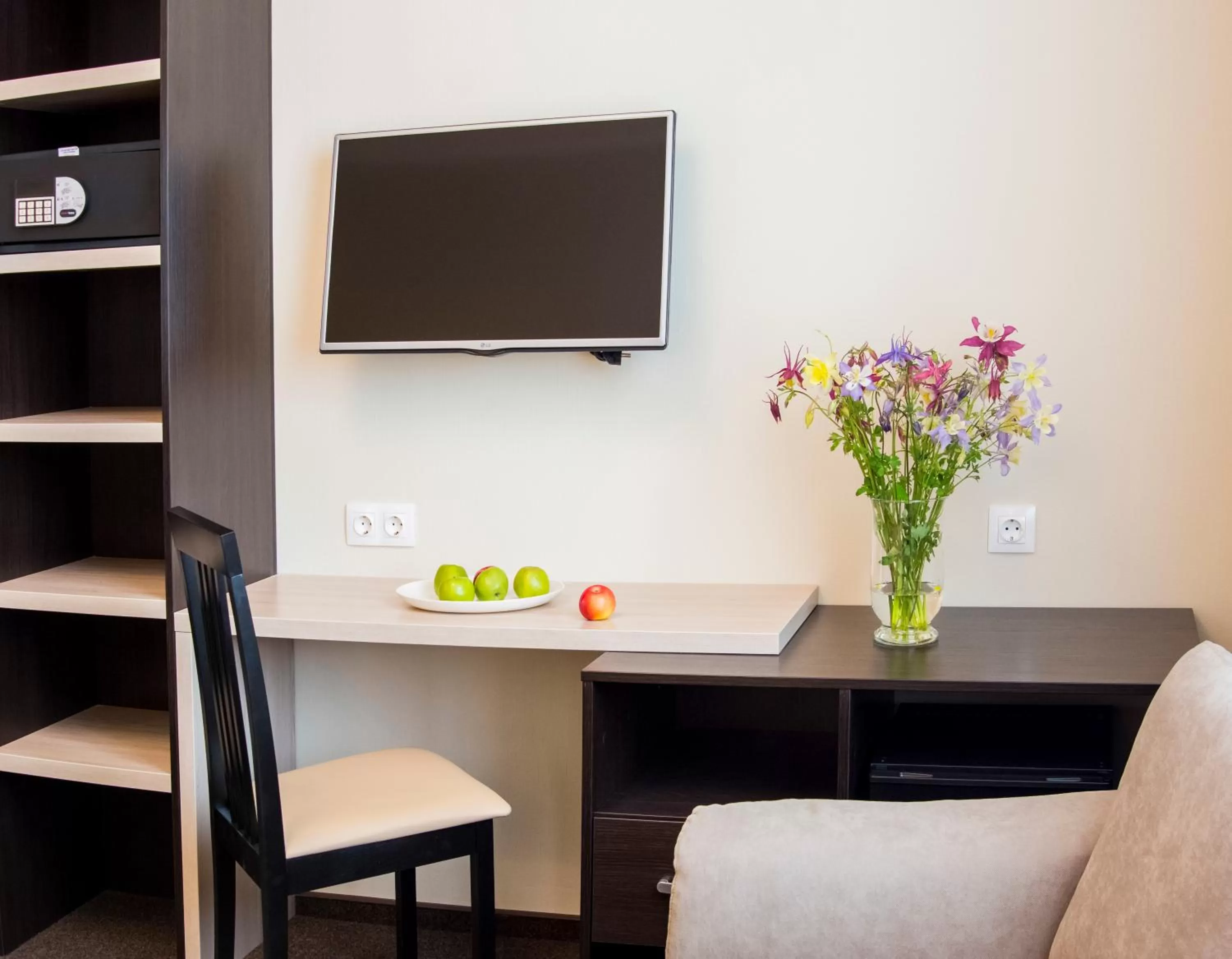 Decorative detail in Hotel Florida