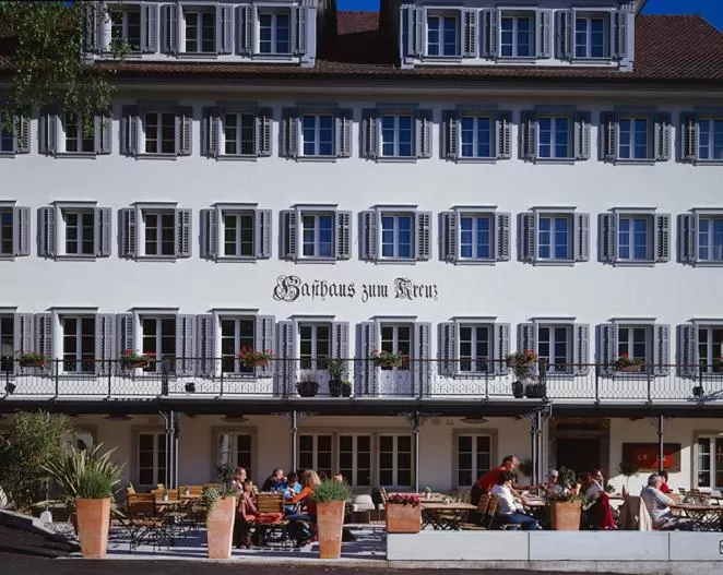 Property building in Hotel Kreuz by b-smart