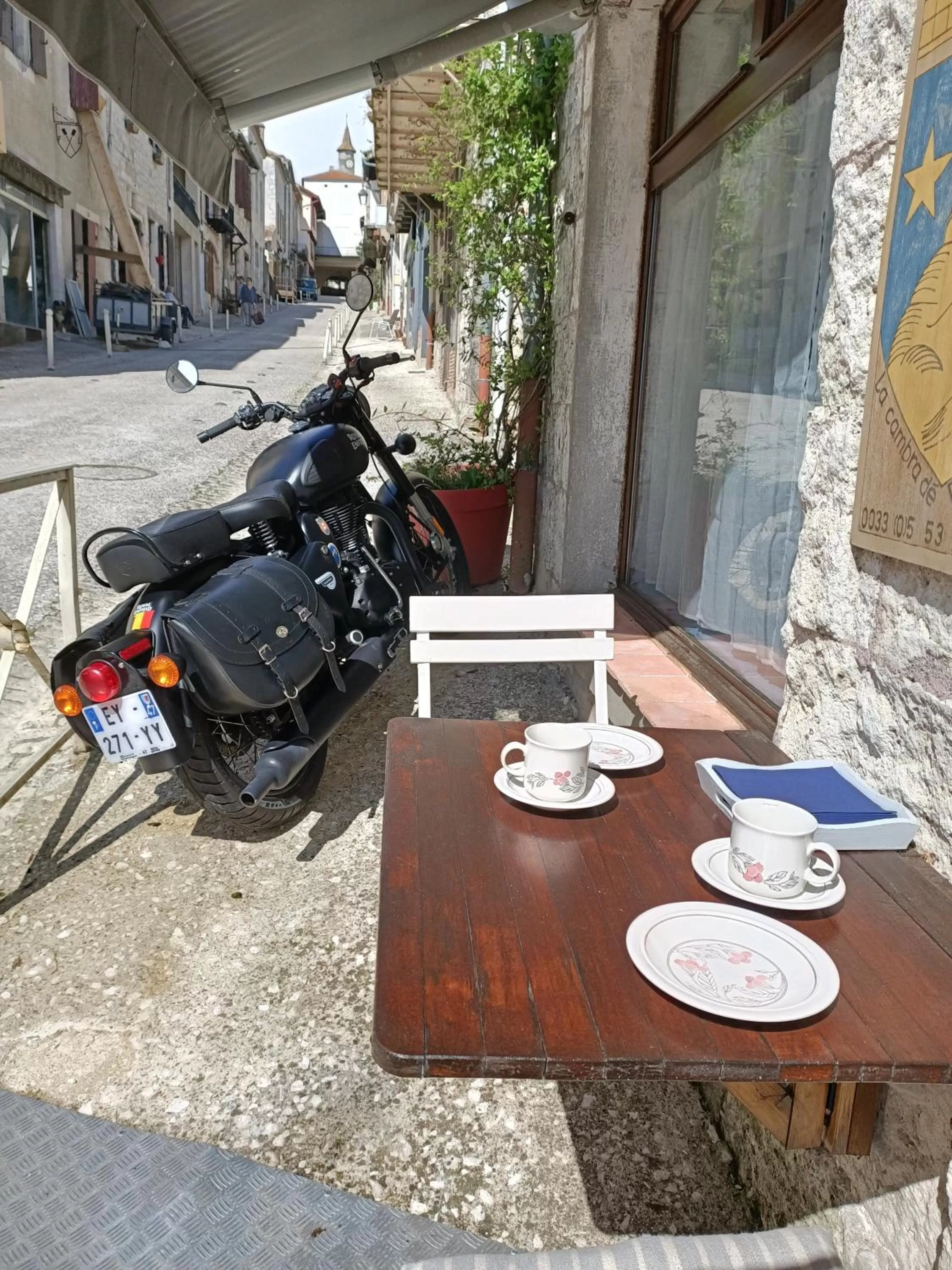 Property building in Gîte Studio "La Cambra dé Monflanquin" Studio Cottage