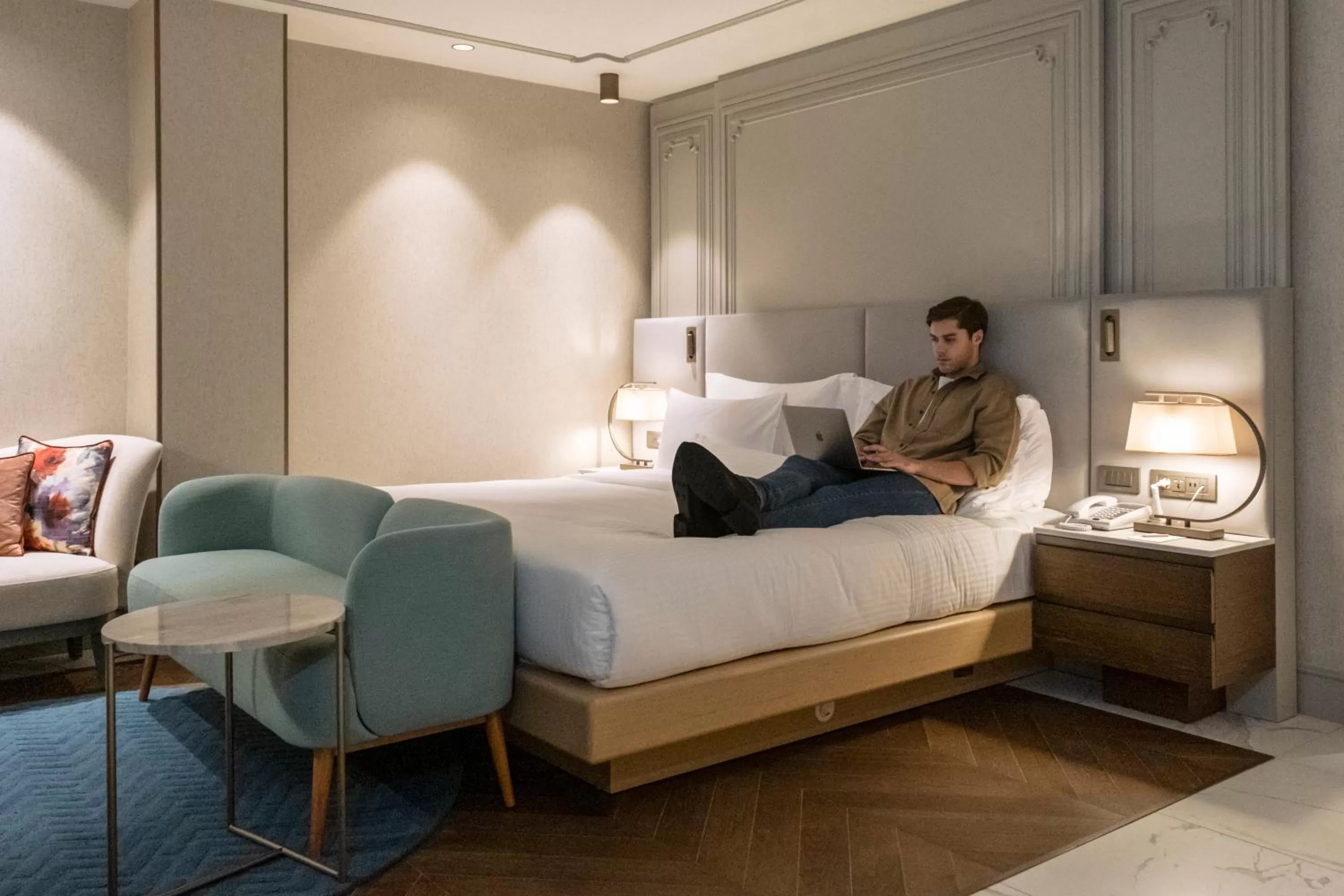 Bed in Stayso The House Hotel