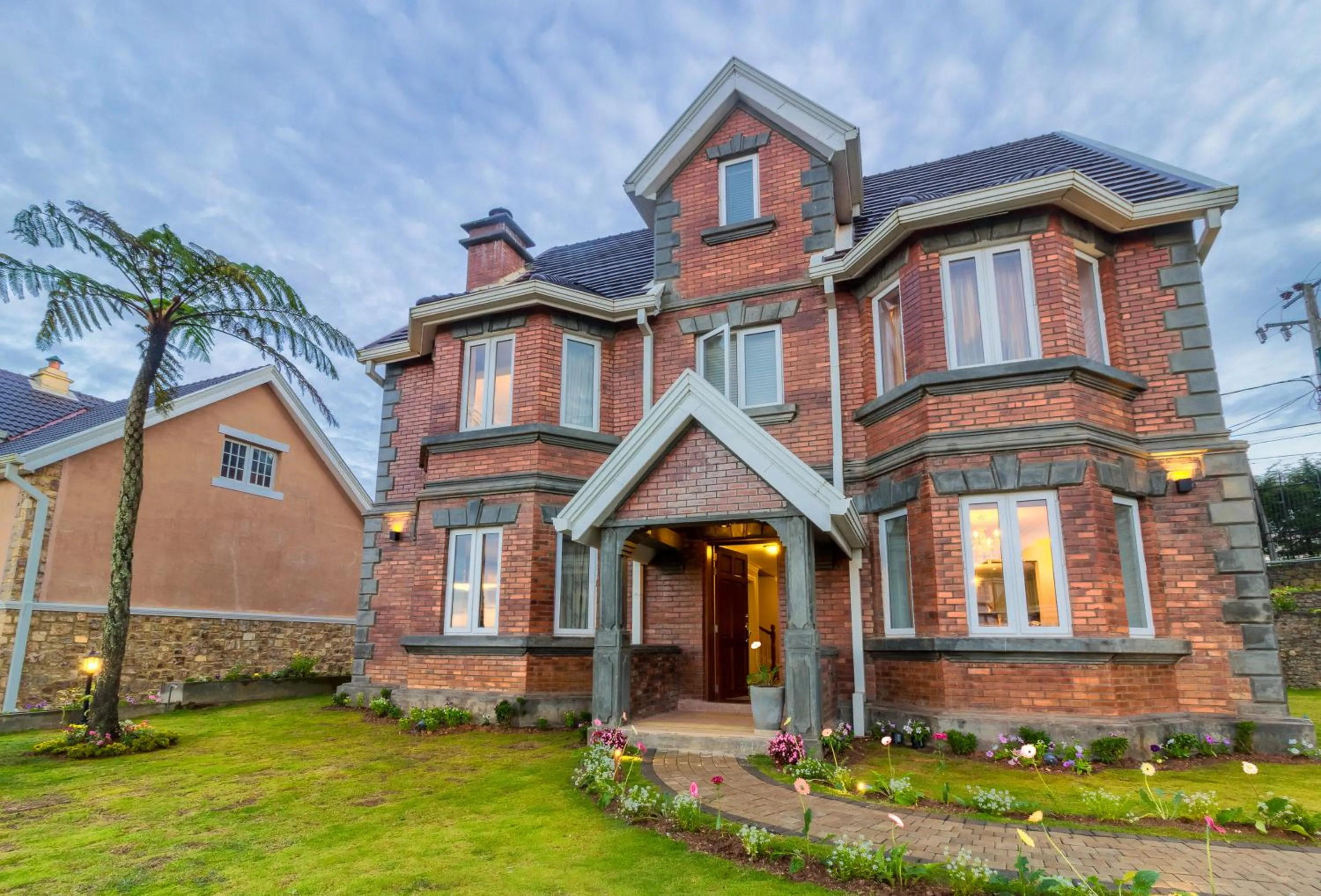 Property building in Kent Cottage