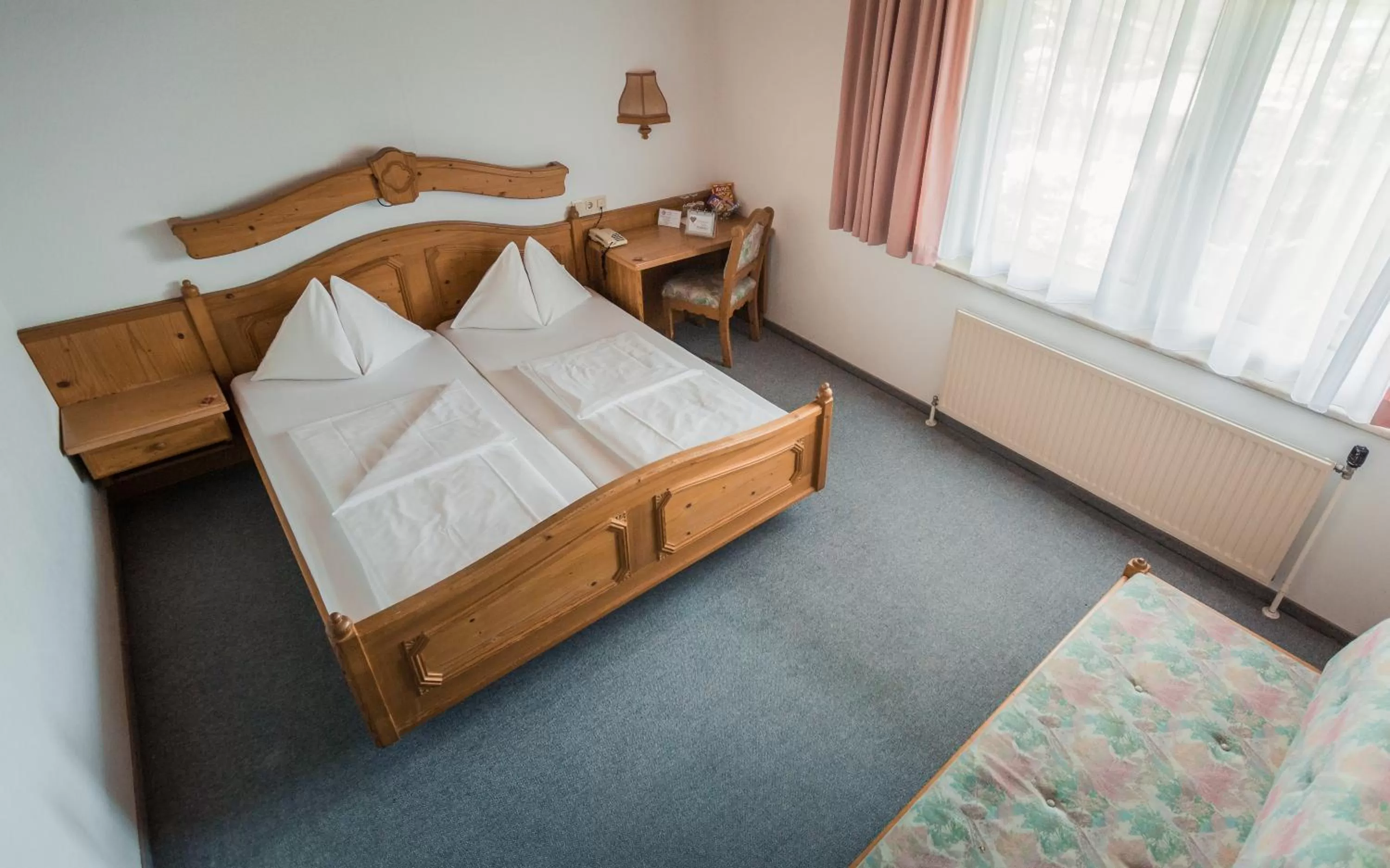 Photo of the whole room, Bed in Hotel Restaurant Schwartz