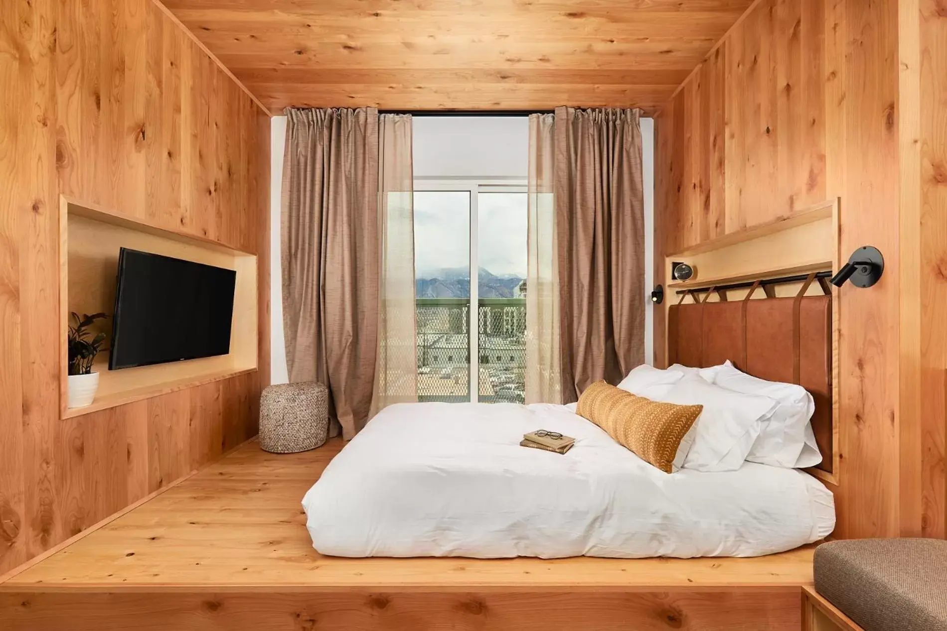 Mountain Junior Queen Suite in Kinship Landing Mountain Junior Queen Suite in Kinship Landing