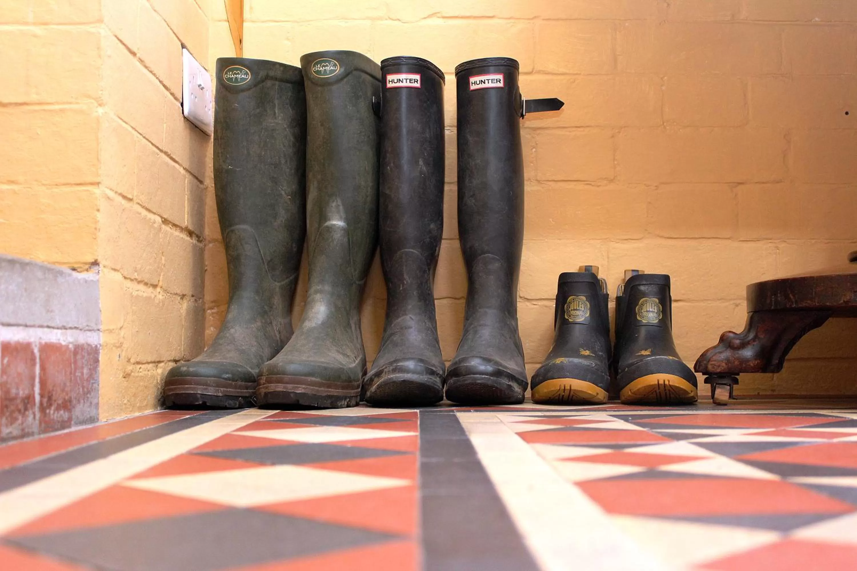 Facade/entrance in St Katharine's House