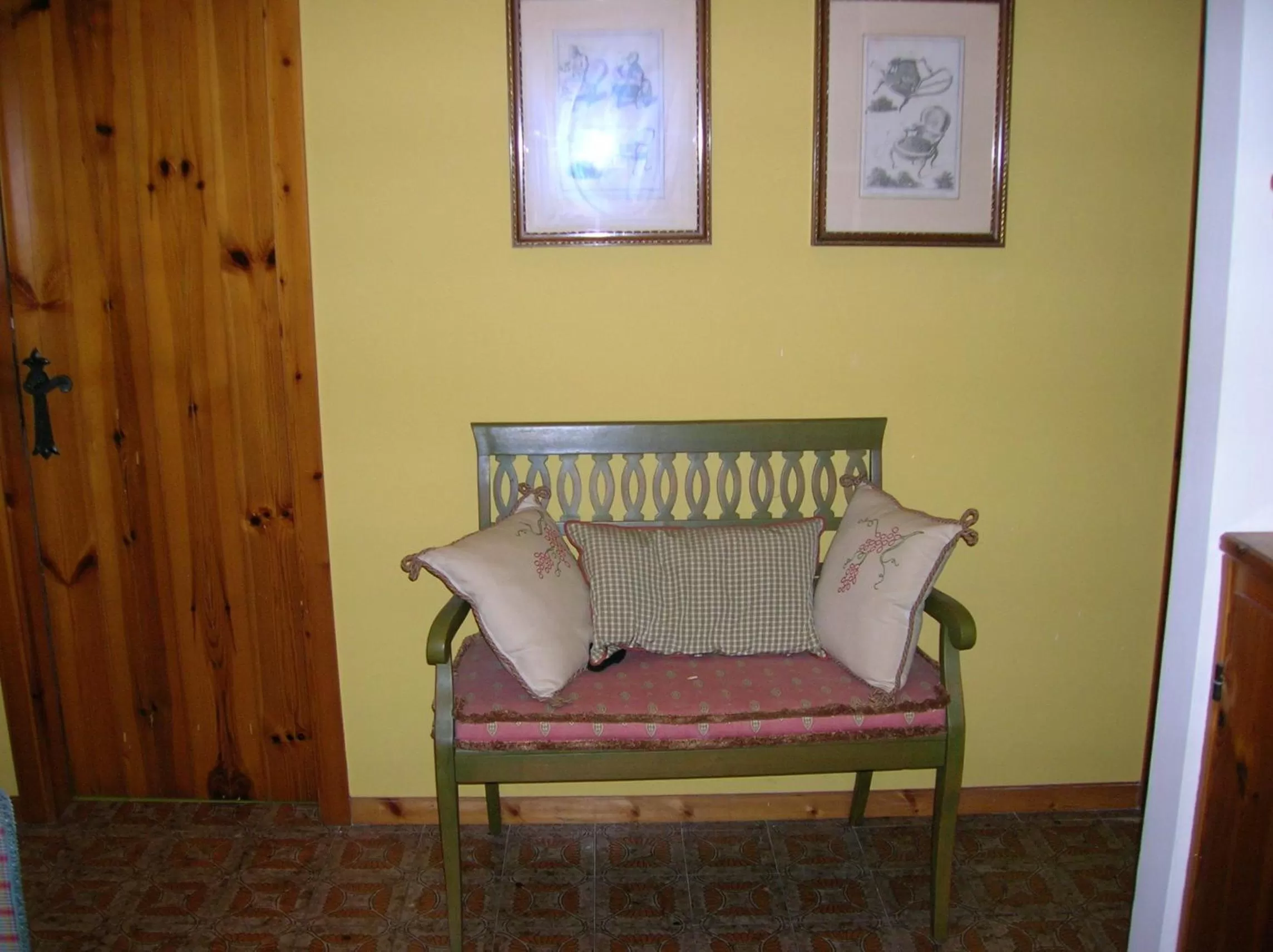 Photo of the whole room in B&B Il Suono del Bosco