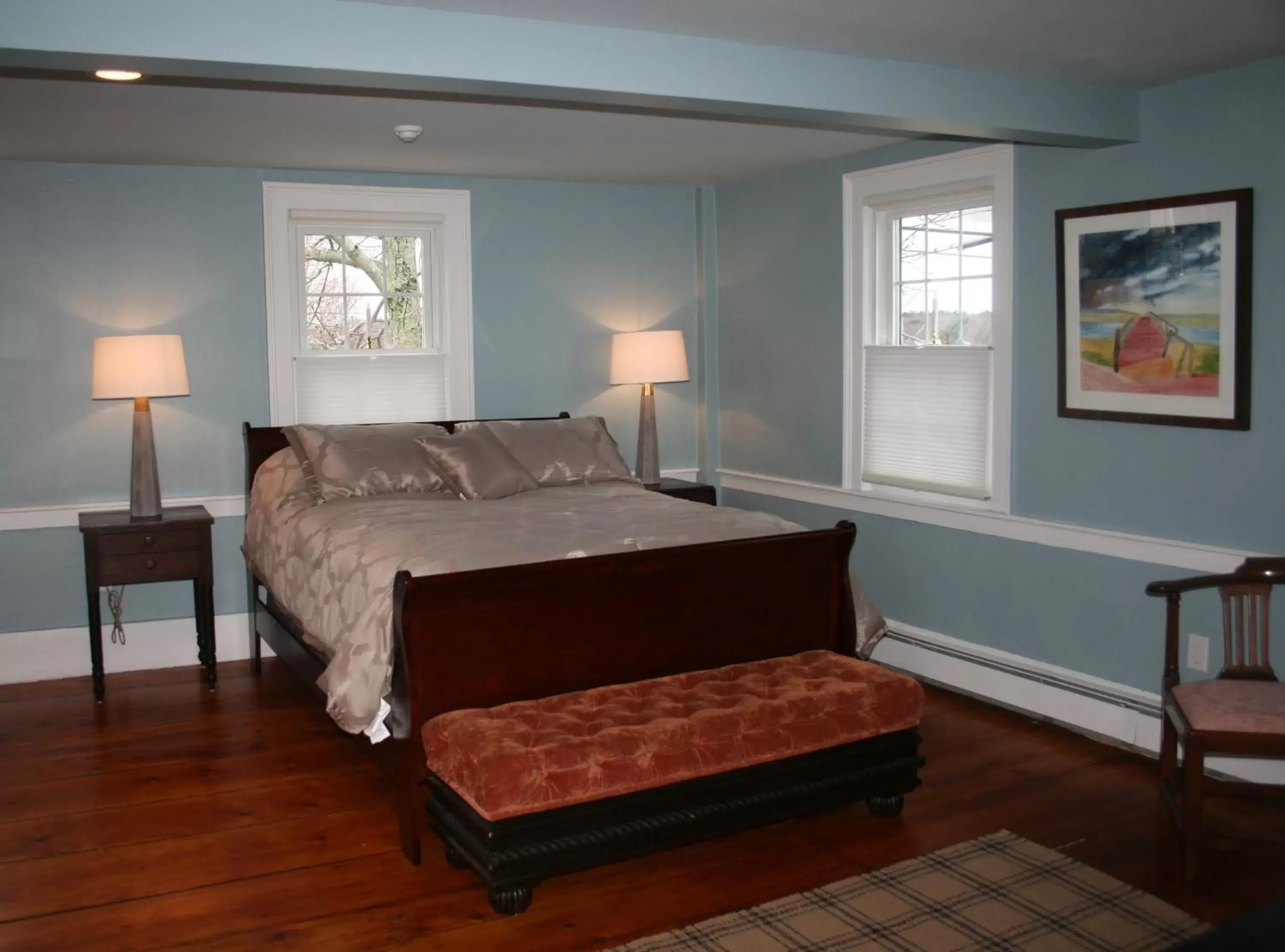 Deluxe Queen Room in Shea's Riverside Inn & Motel Deluxe Queen Room in Shea's Riverside Inn & Motel