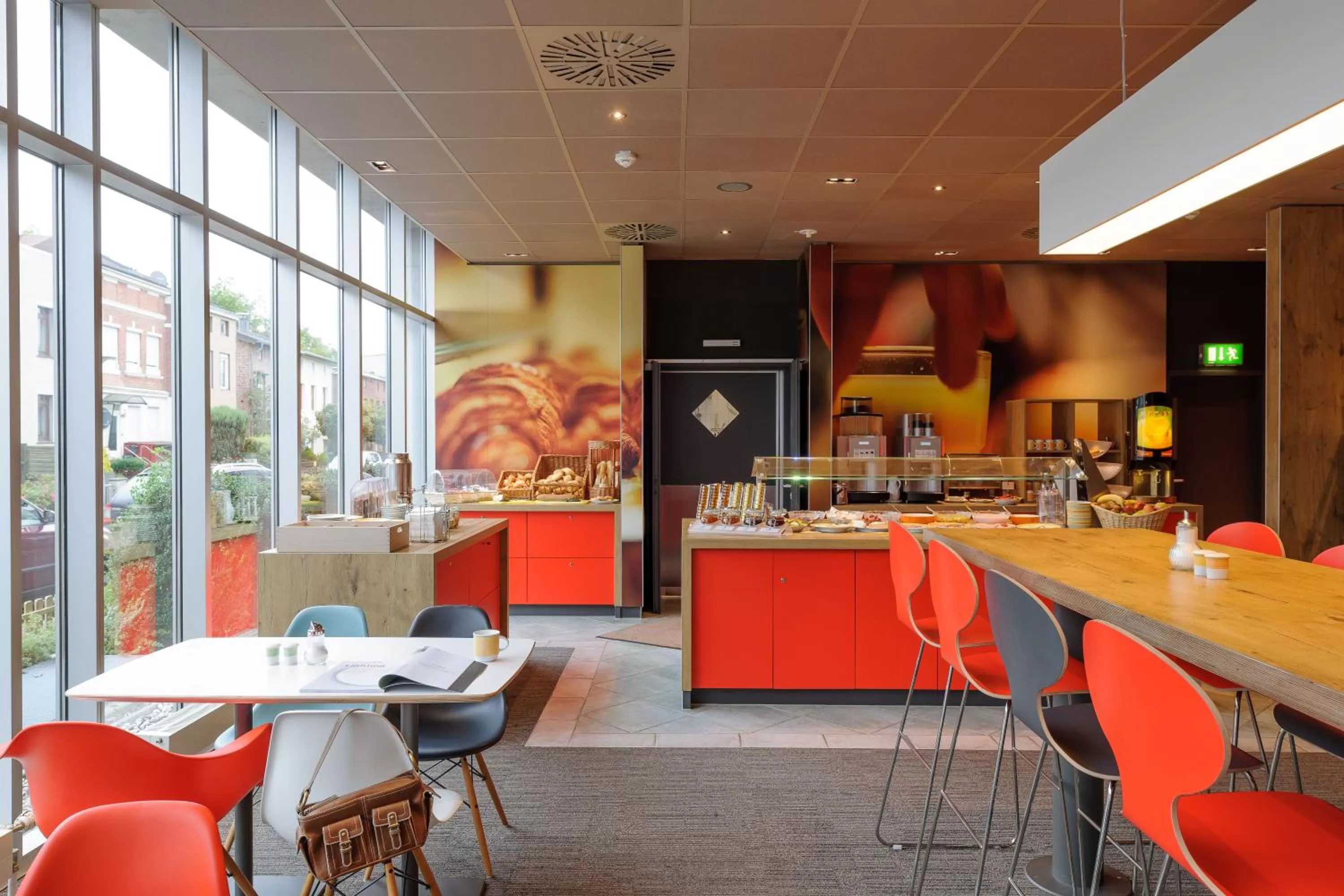 Restaurant/places to eat in ibis Luebeck City