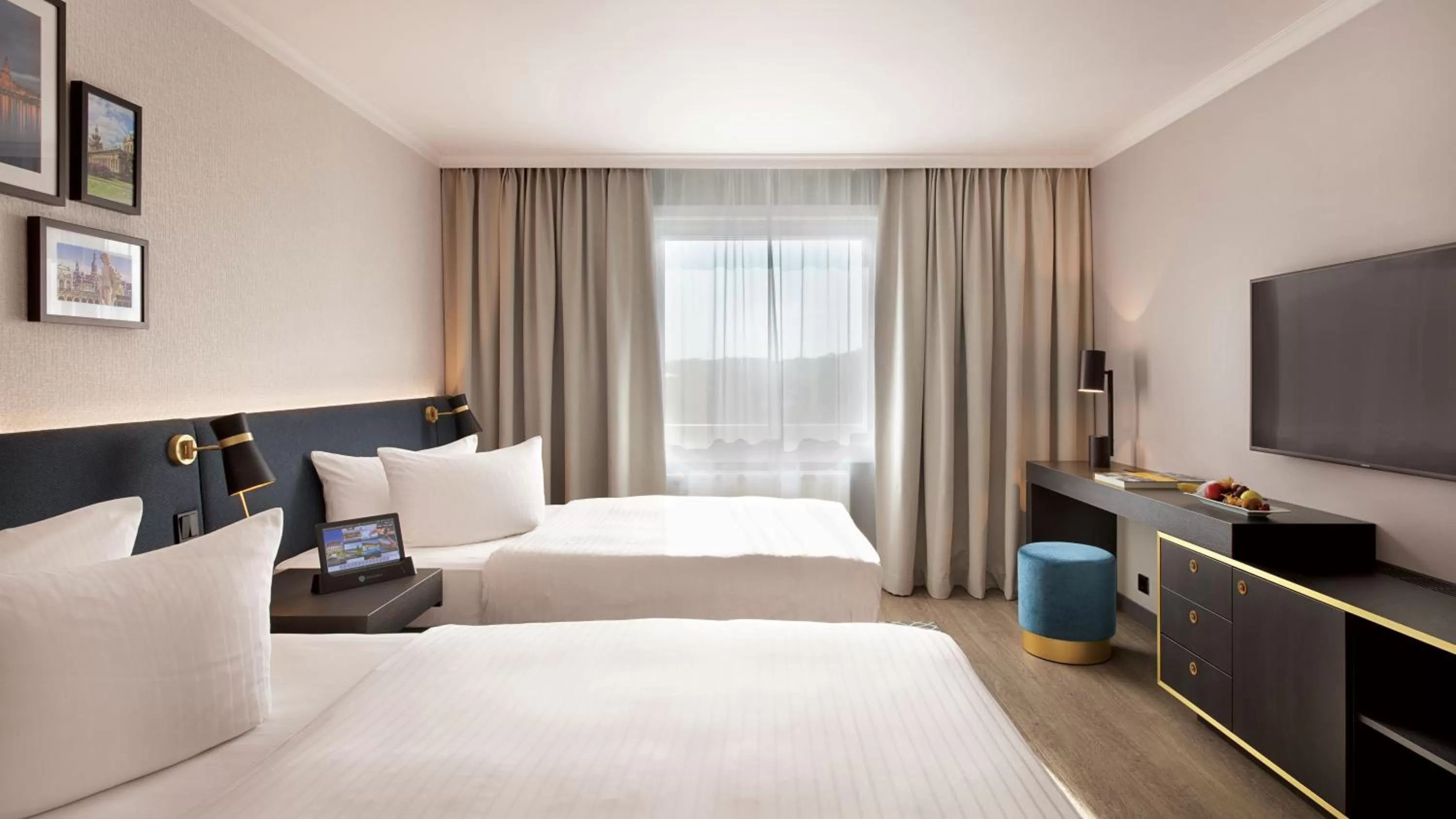 TV and multimedia, Bed in Bilderberg Bellevue Hotel Dresden