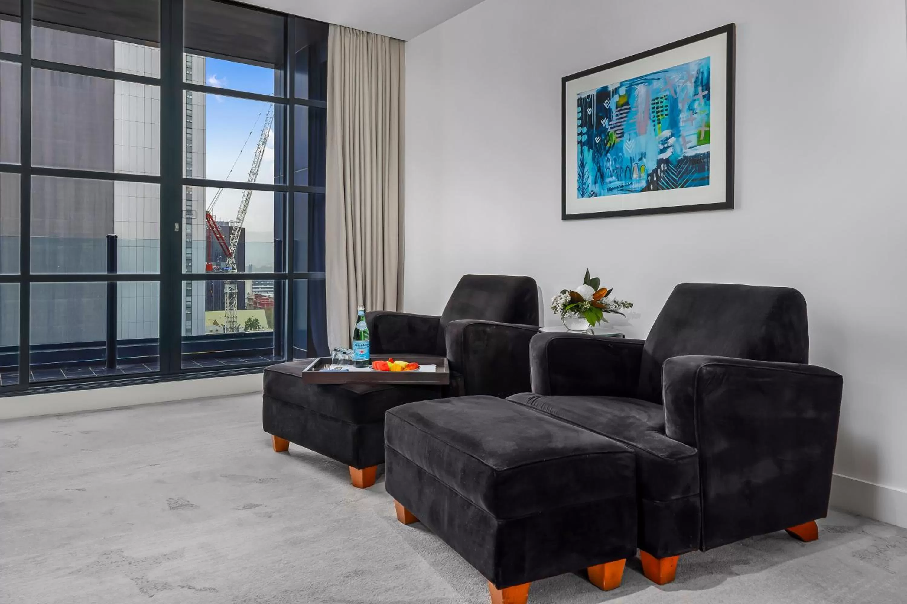 Living room in Peppers Waymouth Hotel